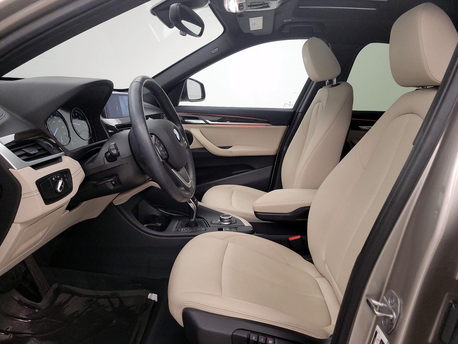 Thumbnail: 2021 BMW X1 - 11