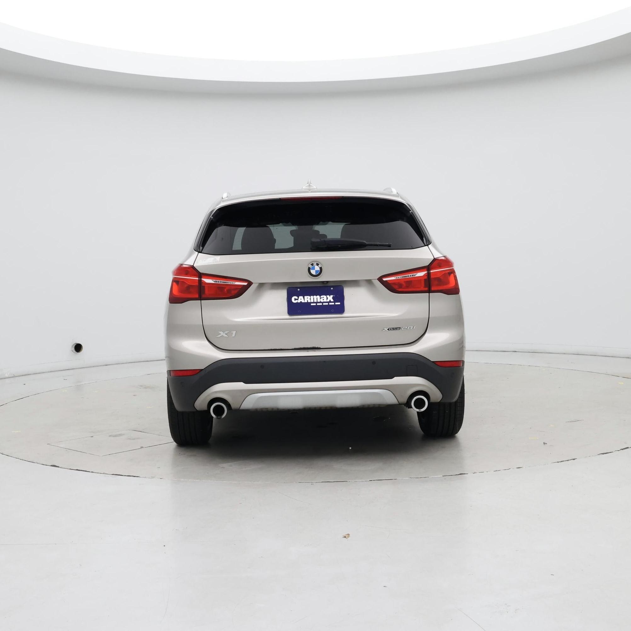 Thumbnail: 2021 BMW X1 - 6