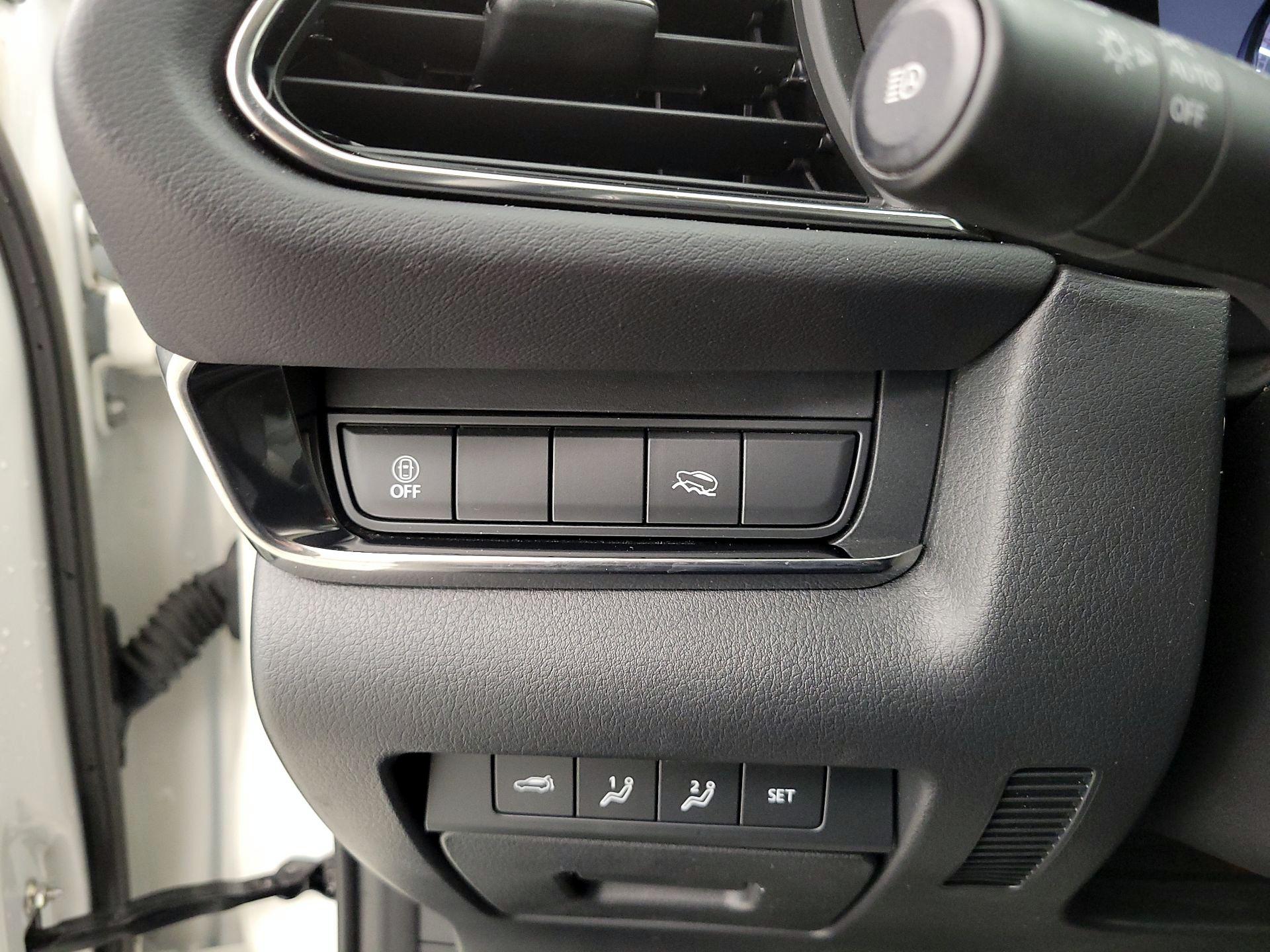 Thumbnail: 2022 Mazda CX-30 - 13