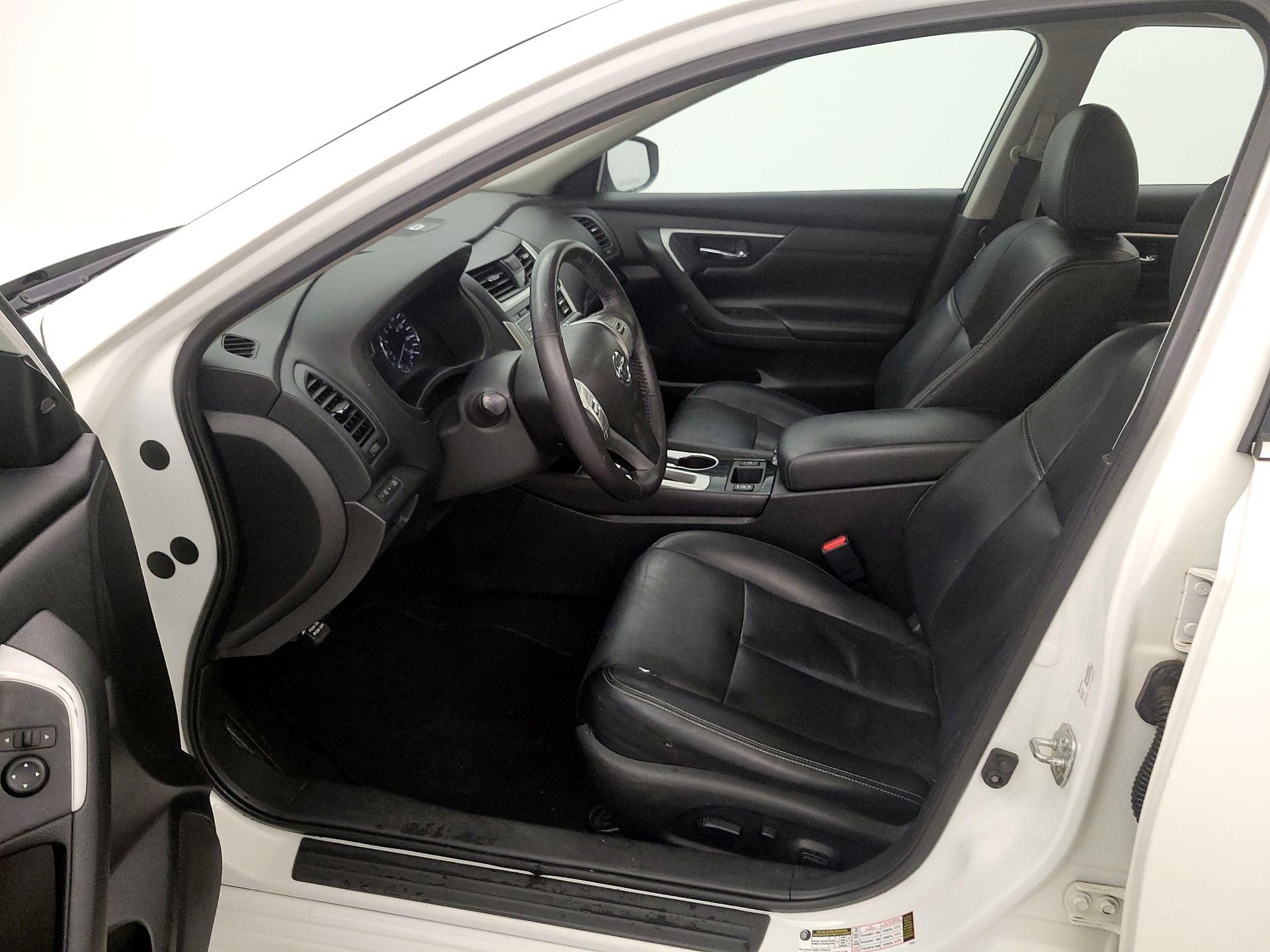 Thumbnail: 2018 Nissan Altima - 11