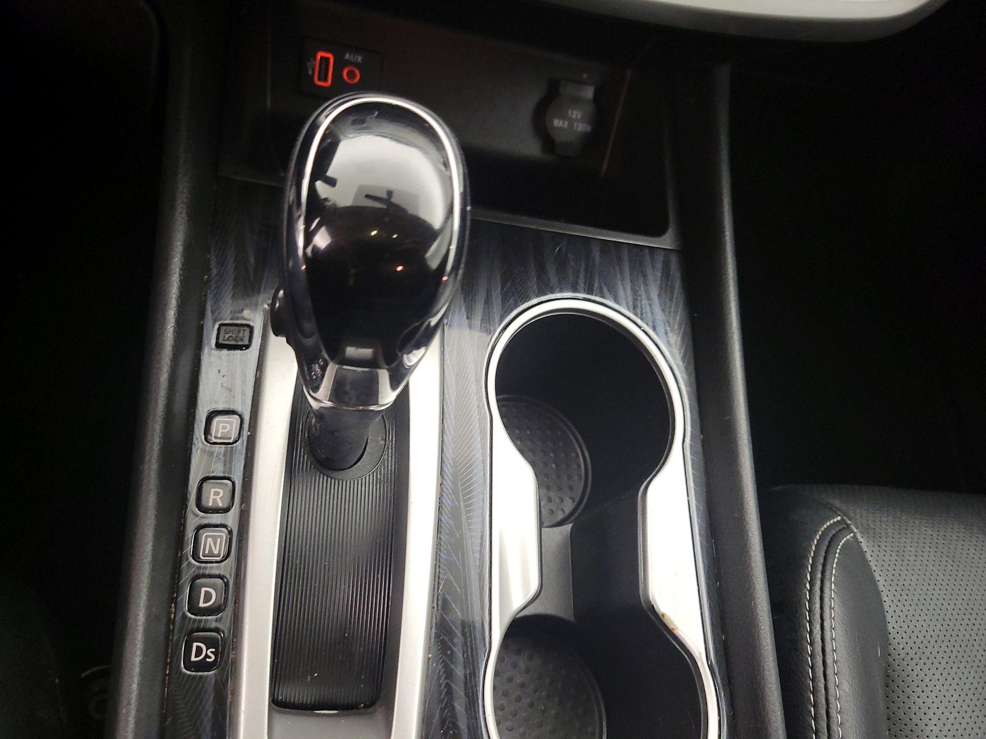 Thumbnail: 2018 Nissan Altima - 17