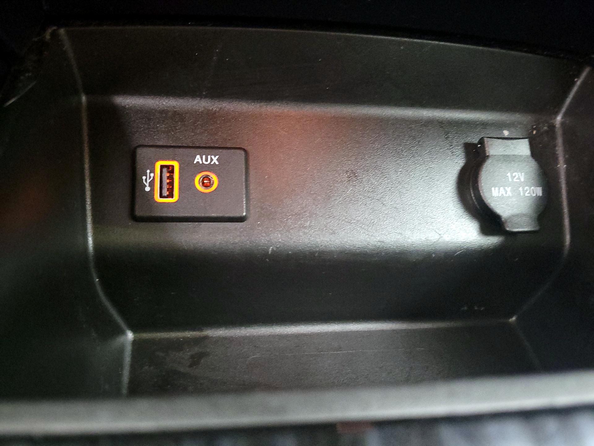 Thumbnail: 2018 Nissan Altima - 18