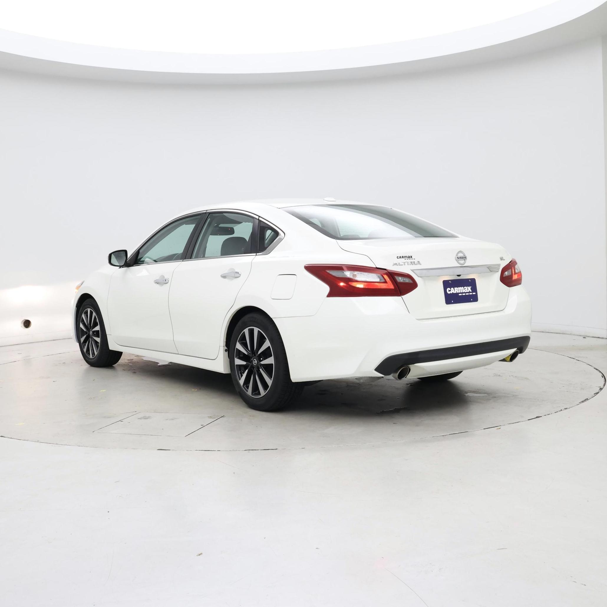 Thumbnail: 2018 Nissan Altima - 2