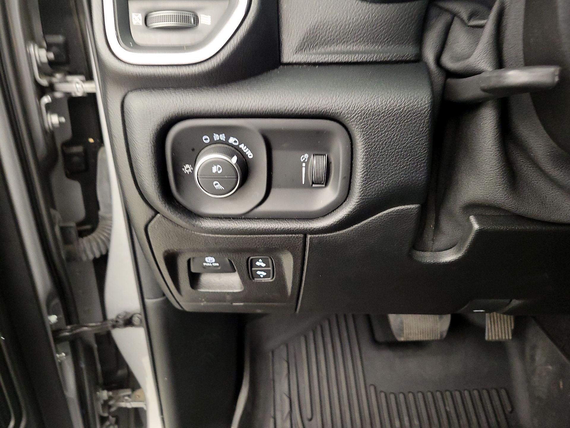 Thumbnail: 2021 RAM 1500 - 13