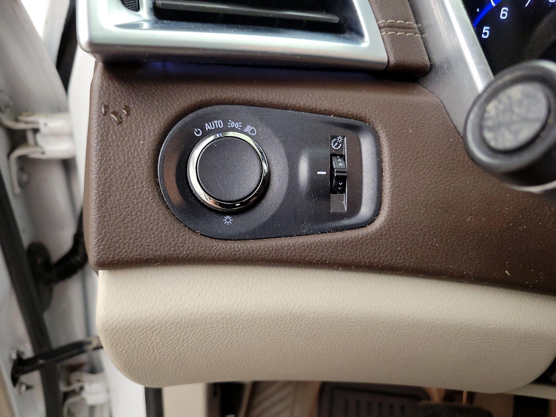 Thumbnail: 2015 Cadillac SRX - 13