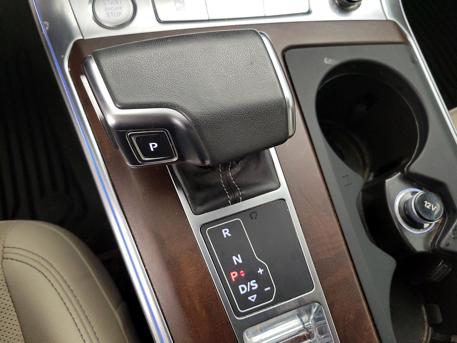 Thumbnail: 2019 Audi A6 - 16