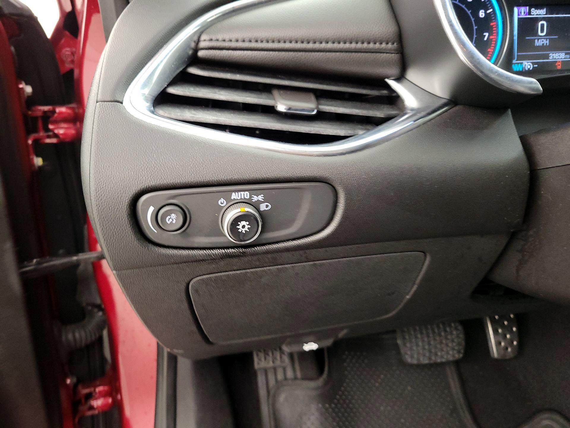 Thumbnail: 2017 Chevrolet Malibu - 13