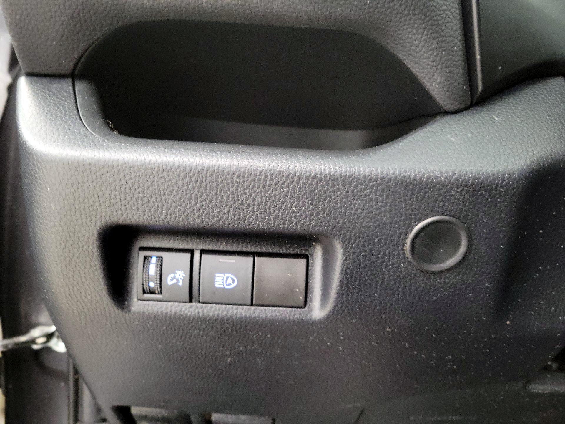 Thumbnail: 2020 Toyota RAV4 - 13