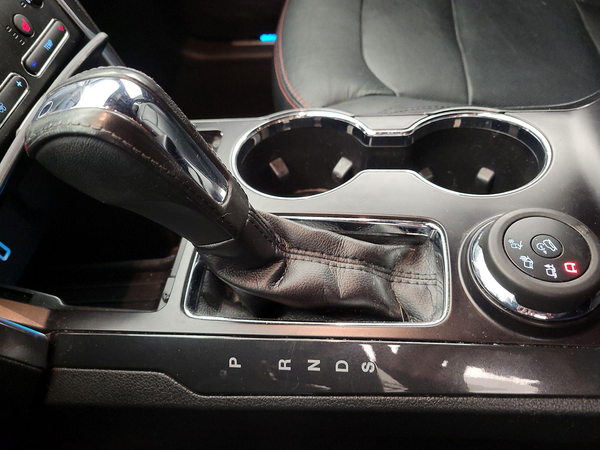 Thumbnail: 2019 Ford Explorer - 17