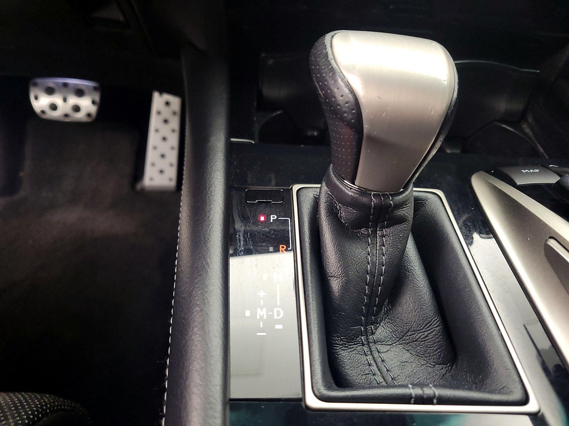 Thumbnail: 2016 Lexus LS - 18