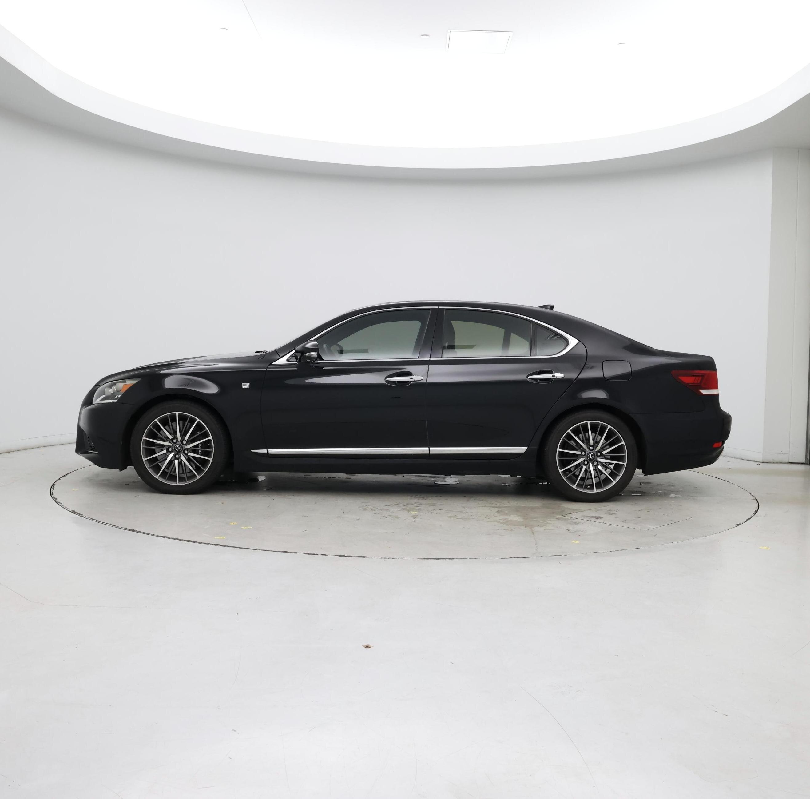 Thumbnail: 2016 Lexus LS - 3