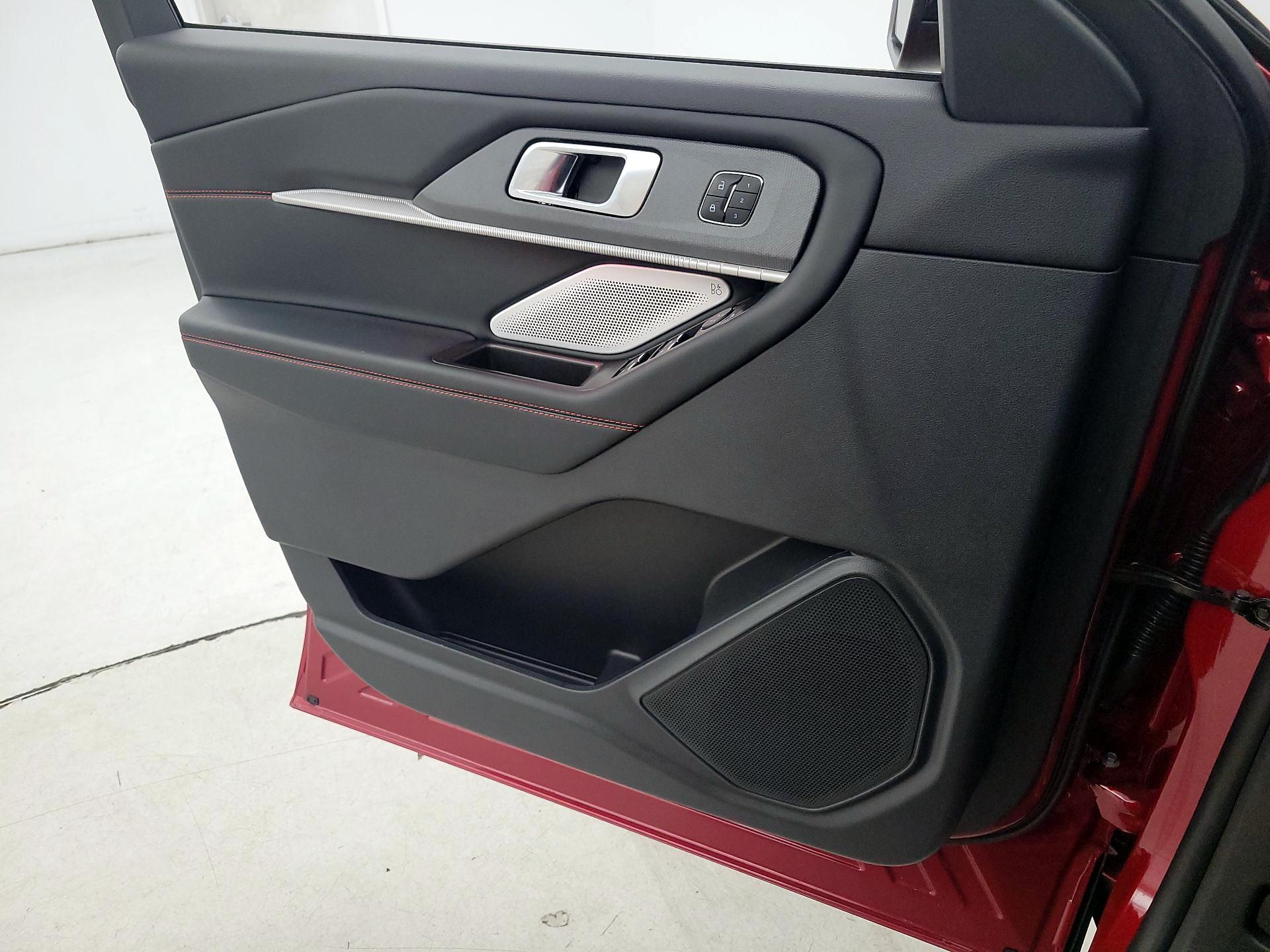 Thumbnail: 2025 Ford Explorer - 12