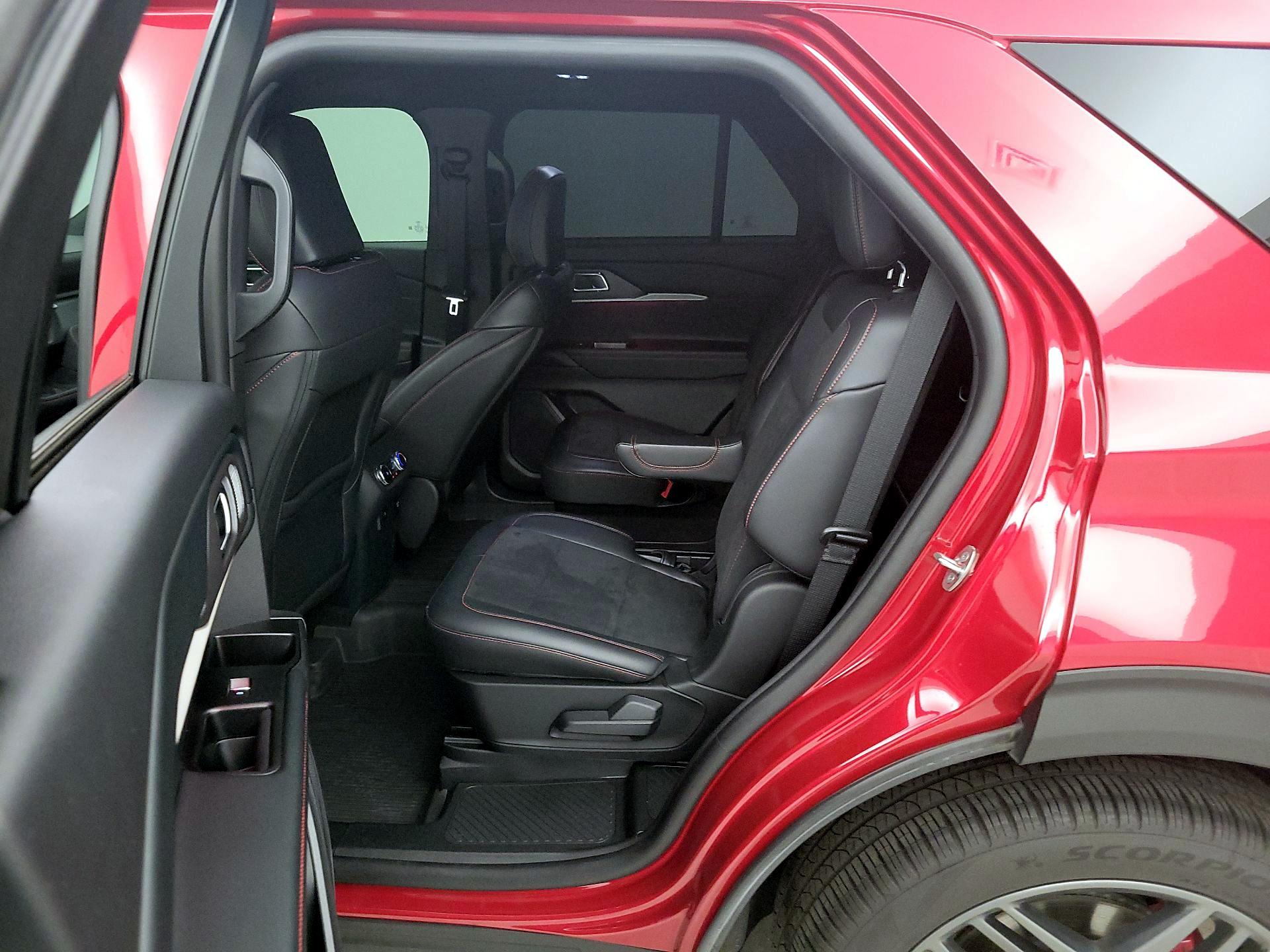 Thumbnail: 2025 Ford Explorer - 19