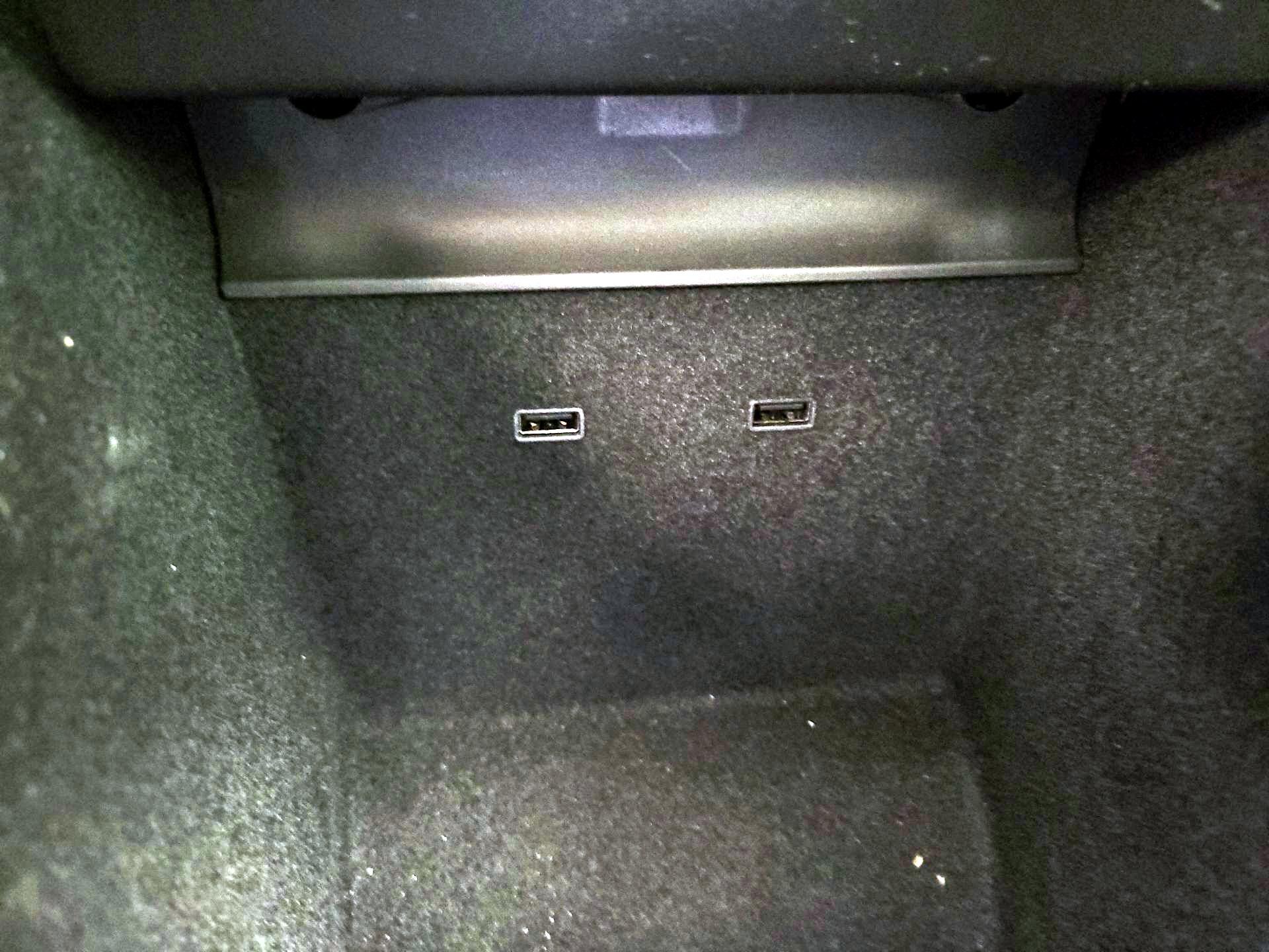 Thumbnail: 2019 Tesla Model 3 - 18