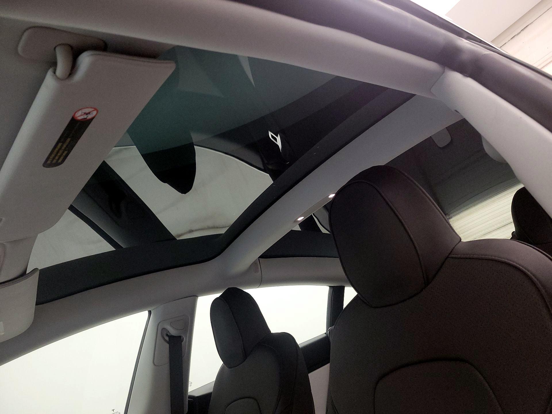 Thumbnail: 2019 Tesla Model 3 - 19