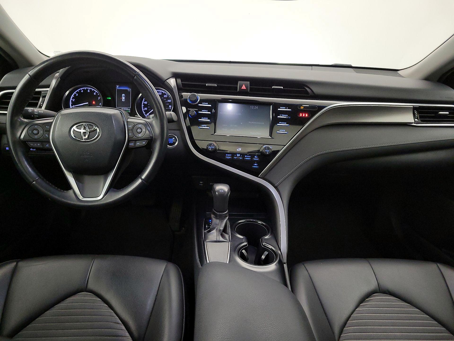 Thumbnail: 2018 Toyota Camry - 9