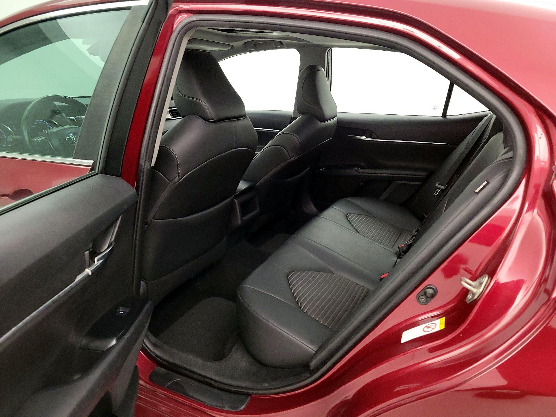 Thumbnail: 2018 Toyota Camry - 20