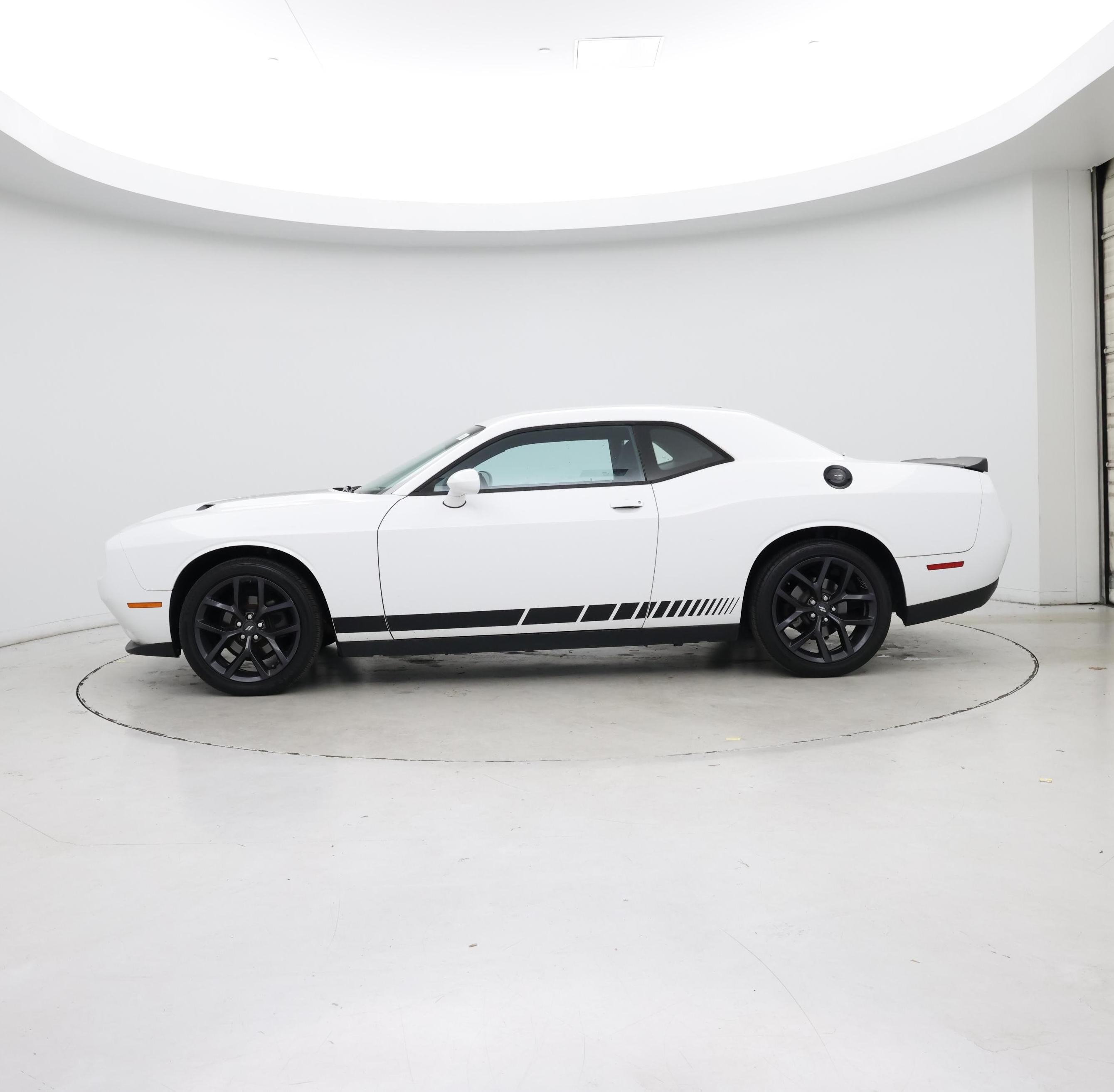 Thumbnail: 2020 Dodge Challenger - 3