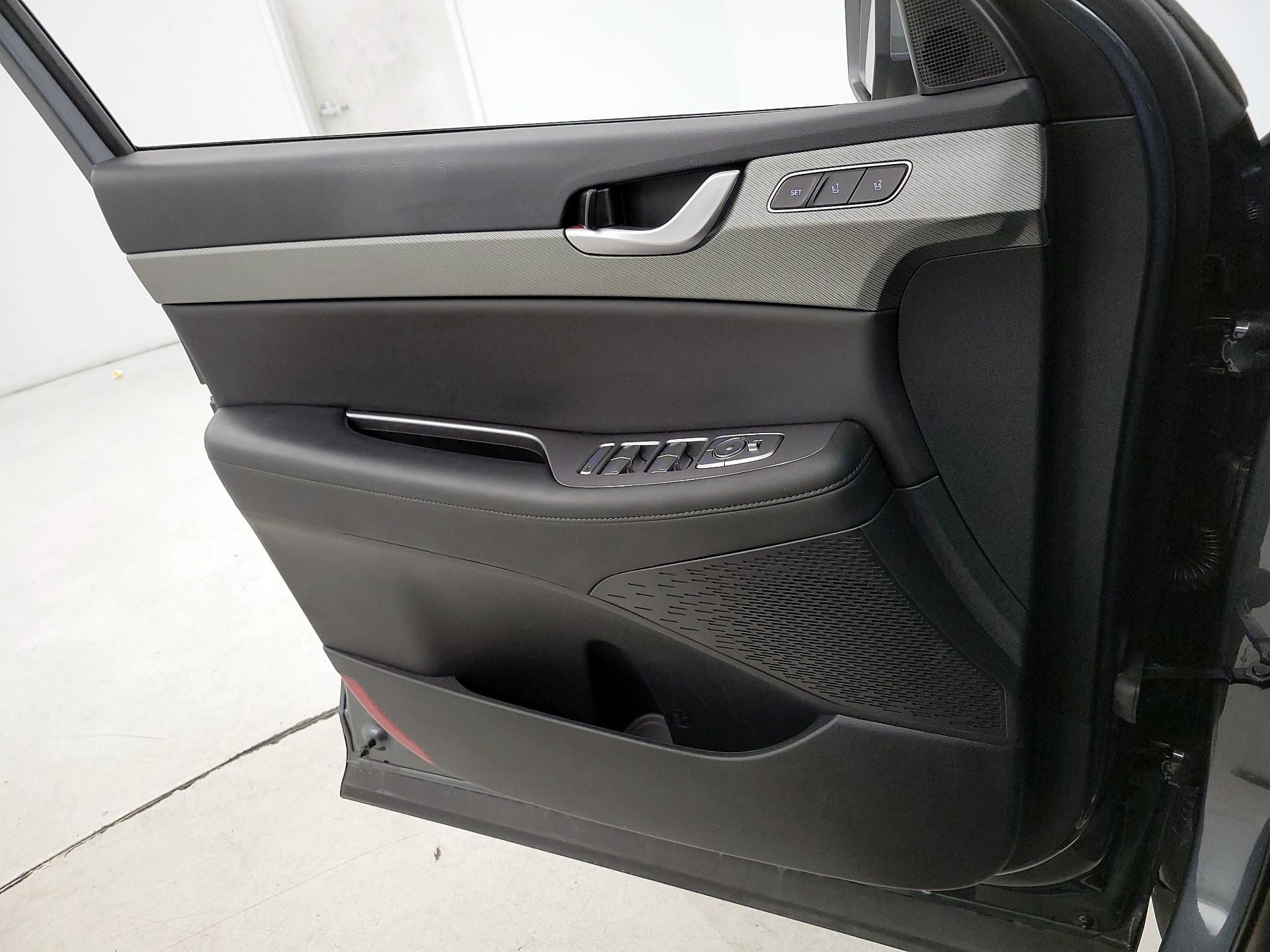 Thumbnail: 2025 Hyundai Palisade - 12