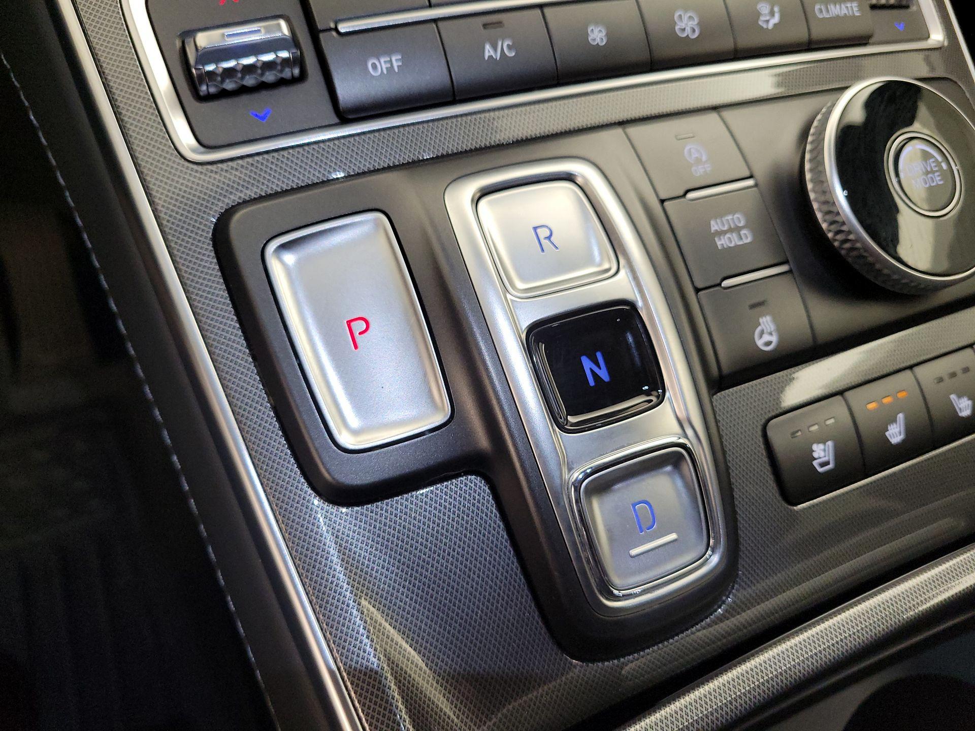 Thumbnail: 2023 Hyundai Santa Fe - 17