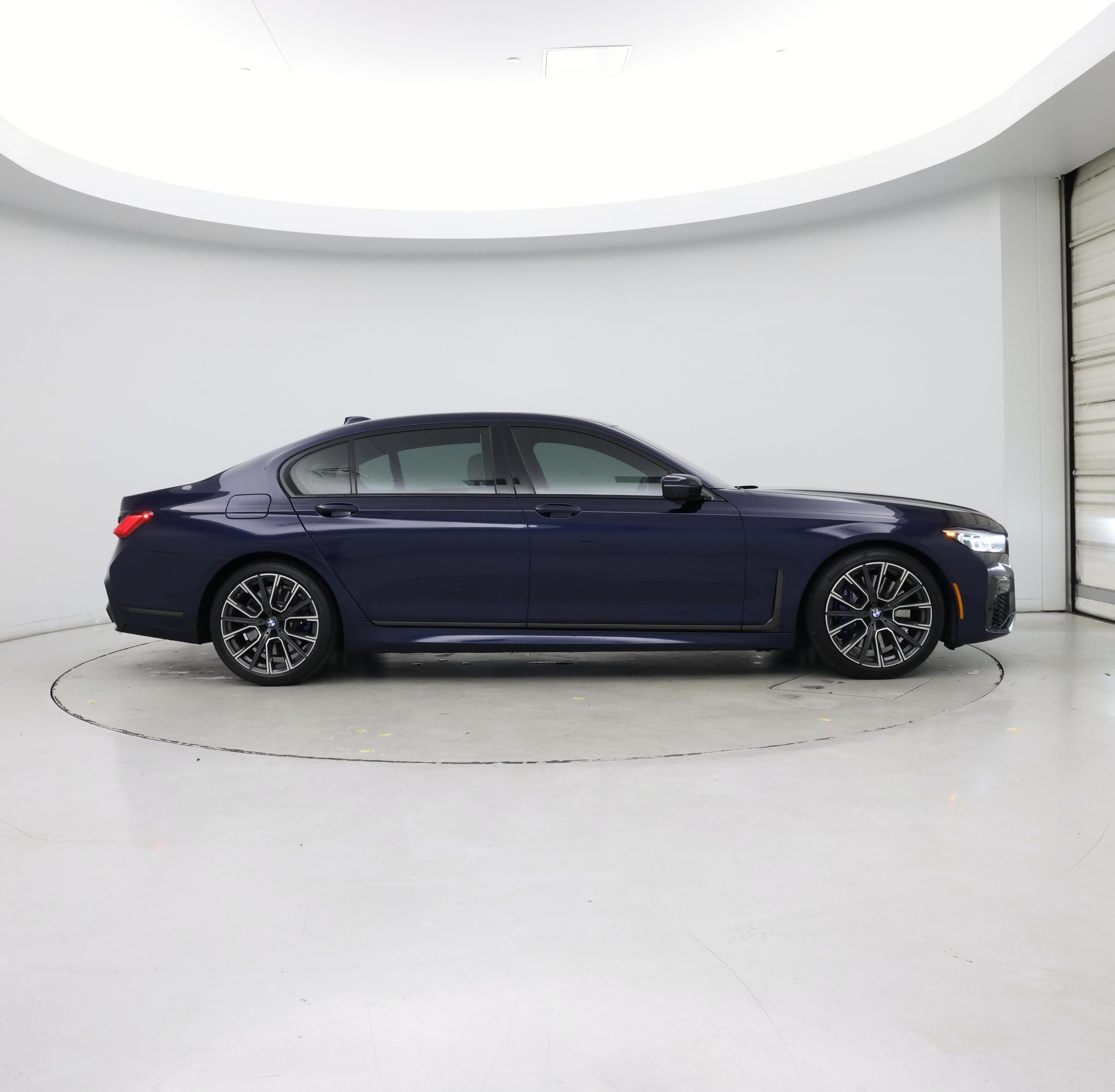 Thumbnail: 2022 BMW 7 Series - 7