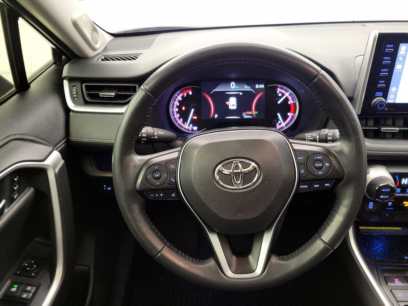 2020 Toyota RAV4 Limited - Photo 11