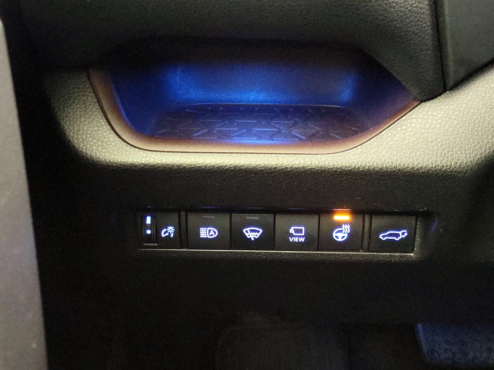2020 Toyota RAV4 Limited - Photo 14