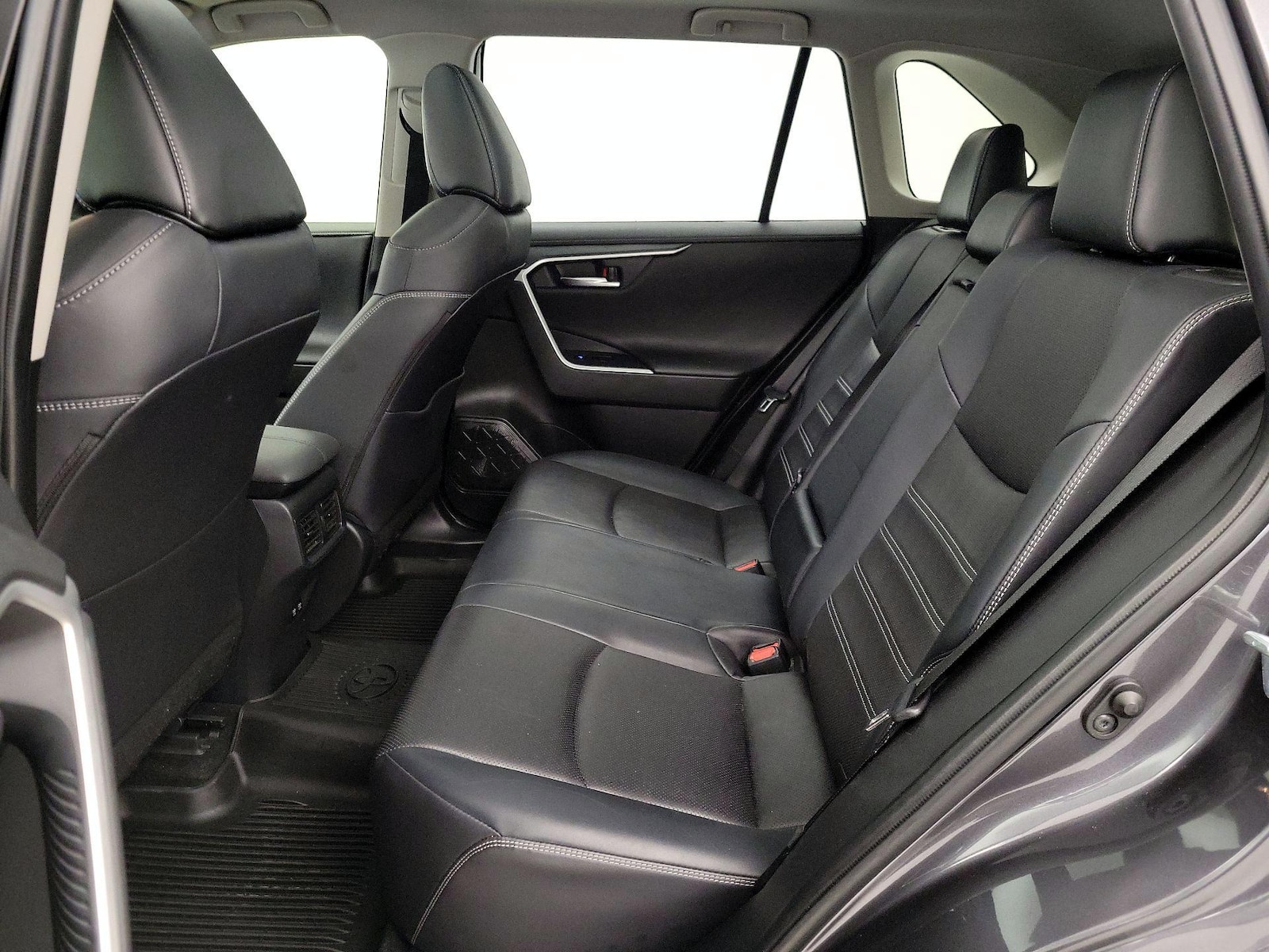 2020 Toyota RAV4 Limited - Photo 22