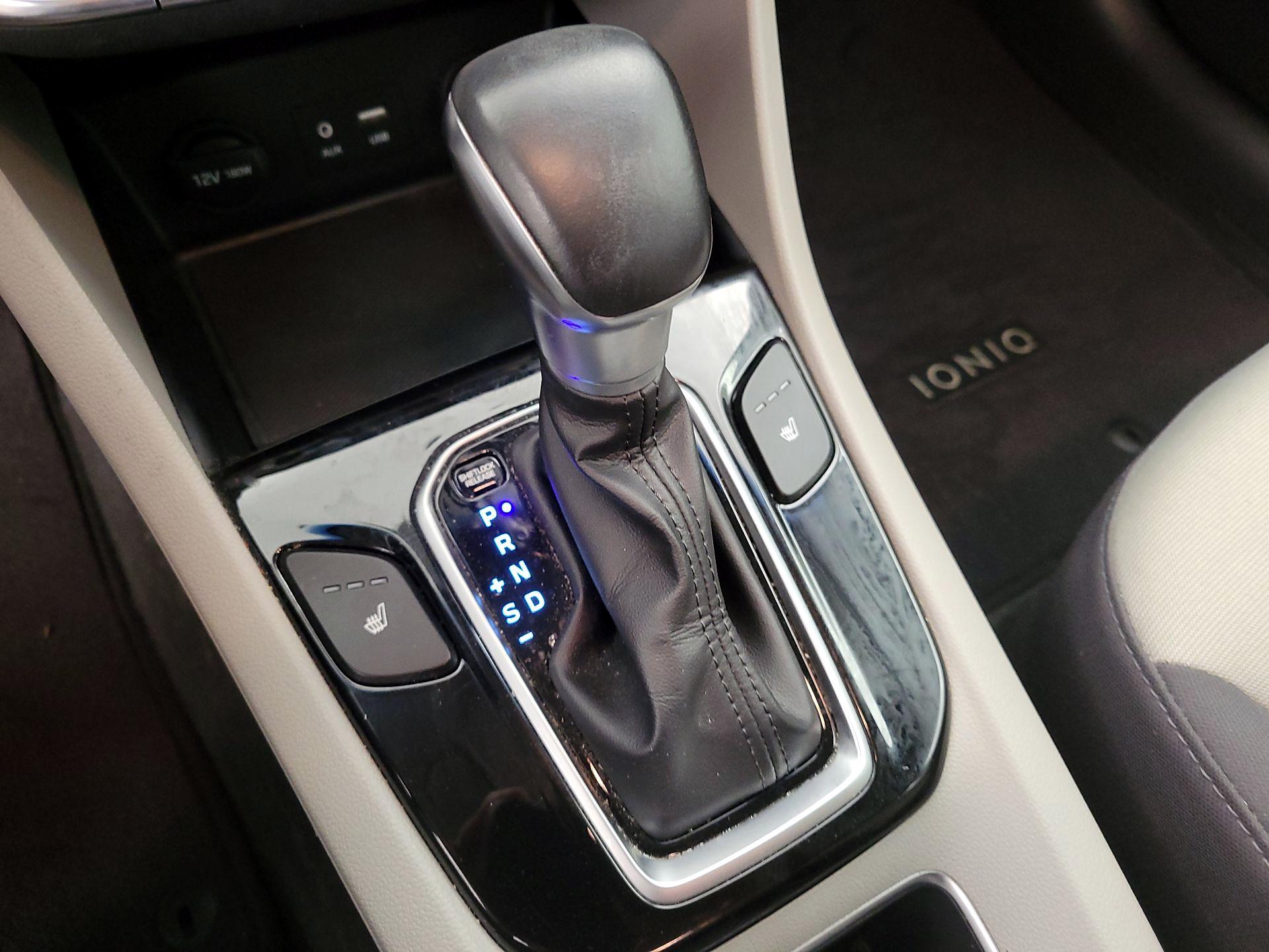 Thumbnail: 2019 Hyundai Ioniq - 17