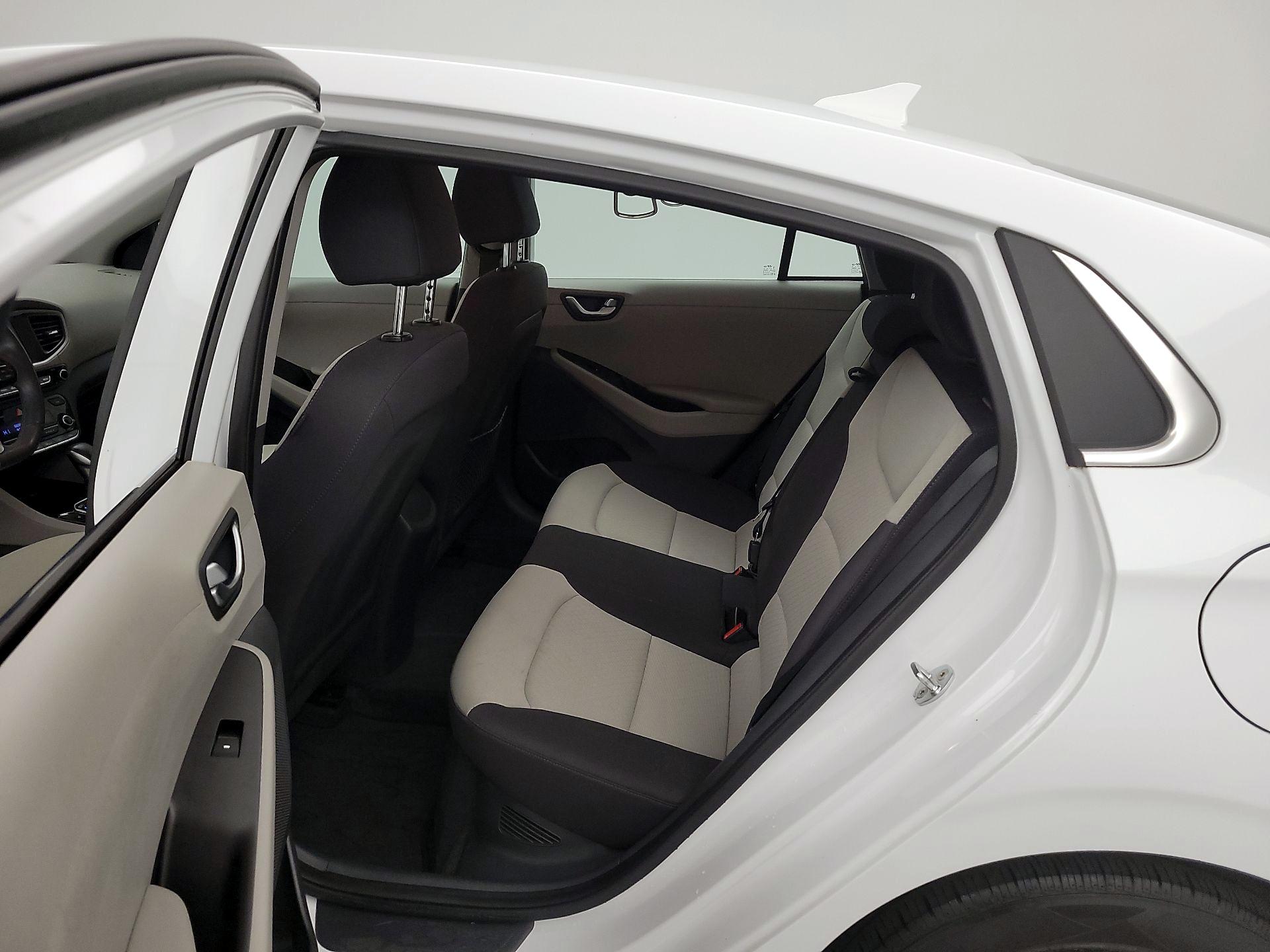 Thumbnail: 2019 Hyundai Ioniq - 19