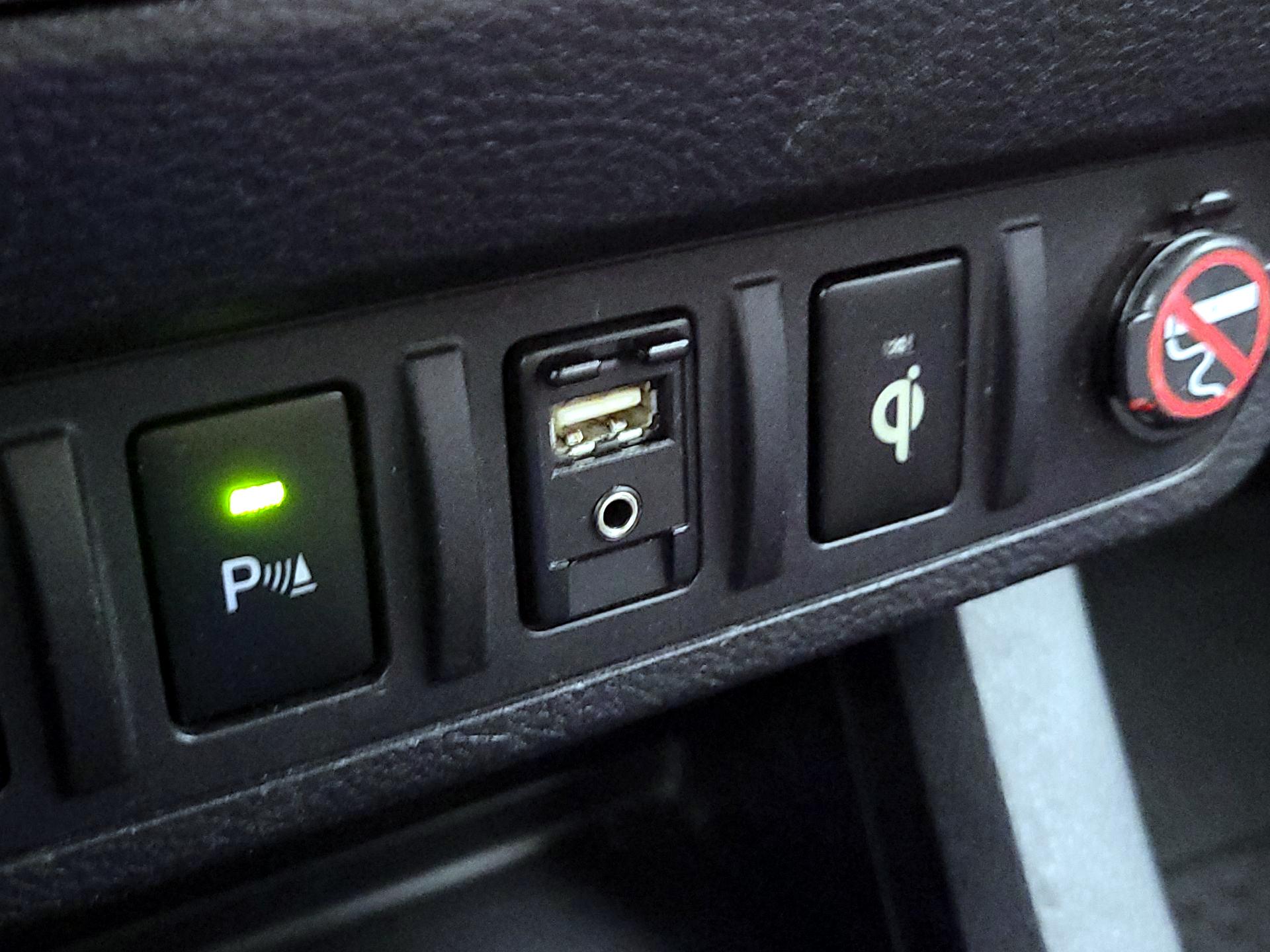 Thumbnail: 2017 Toyota Tacoma - 18