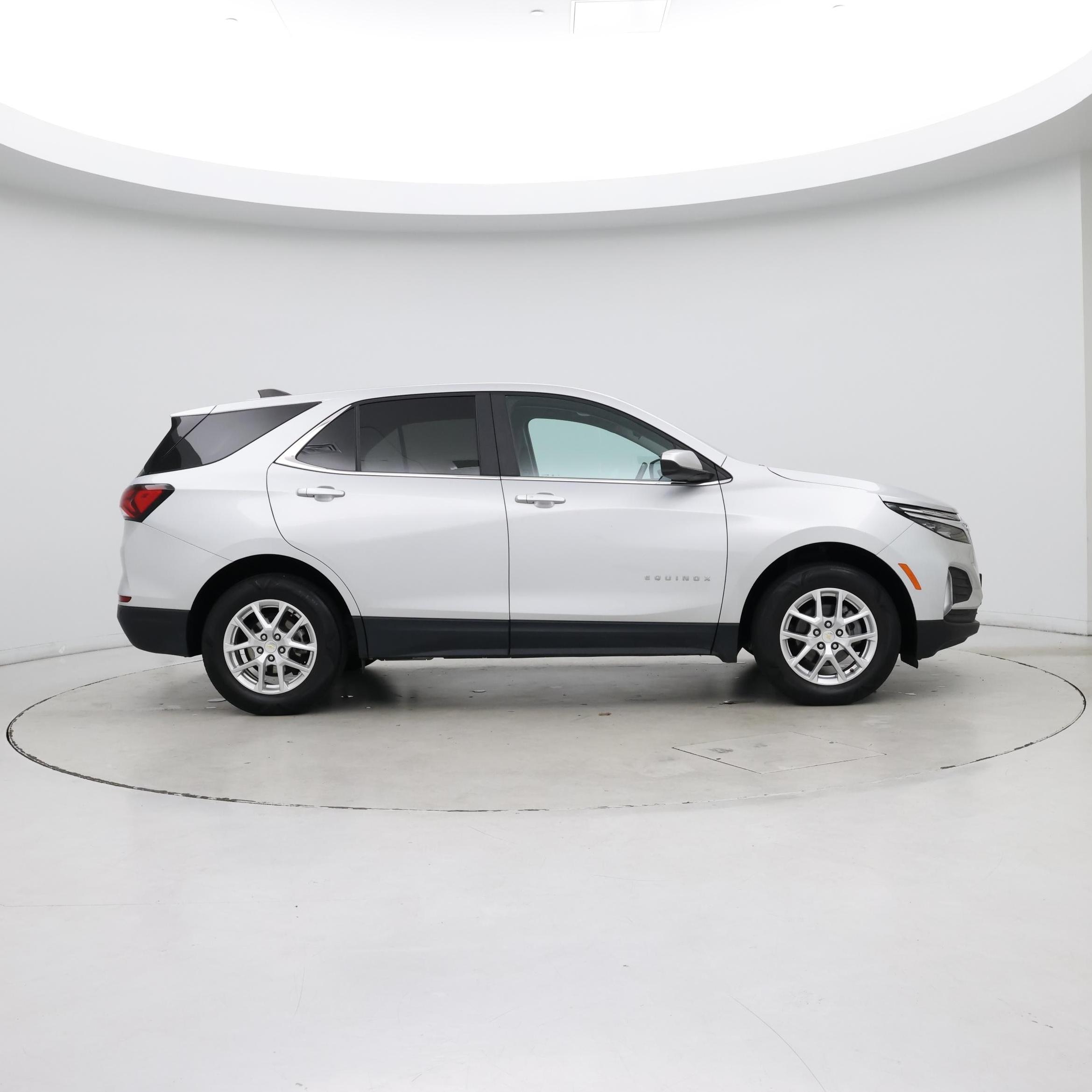 Thumbnail: 2022 Chevrolet Equinox - 7