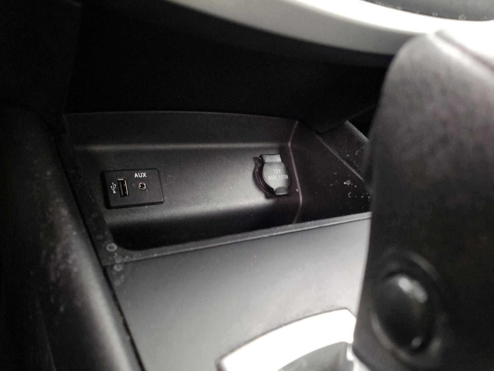 Thumbnail: 2016 Nissan Altima - 18