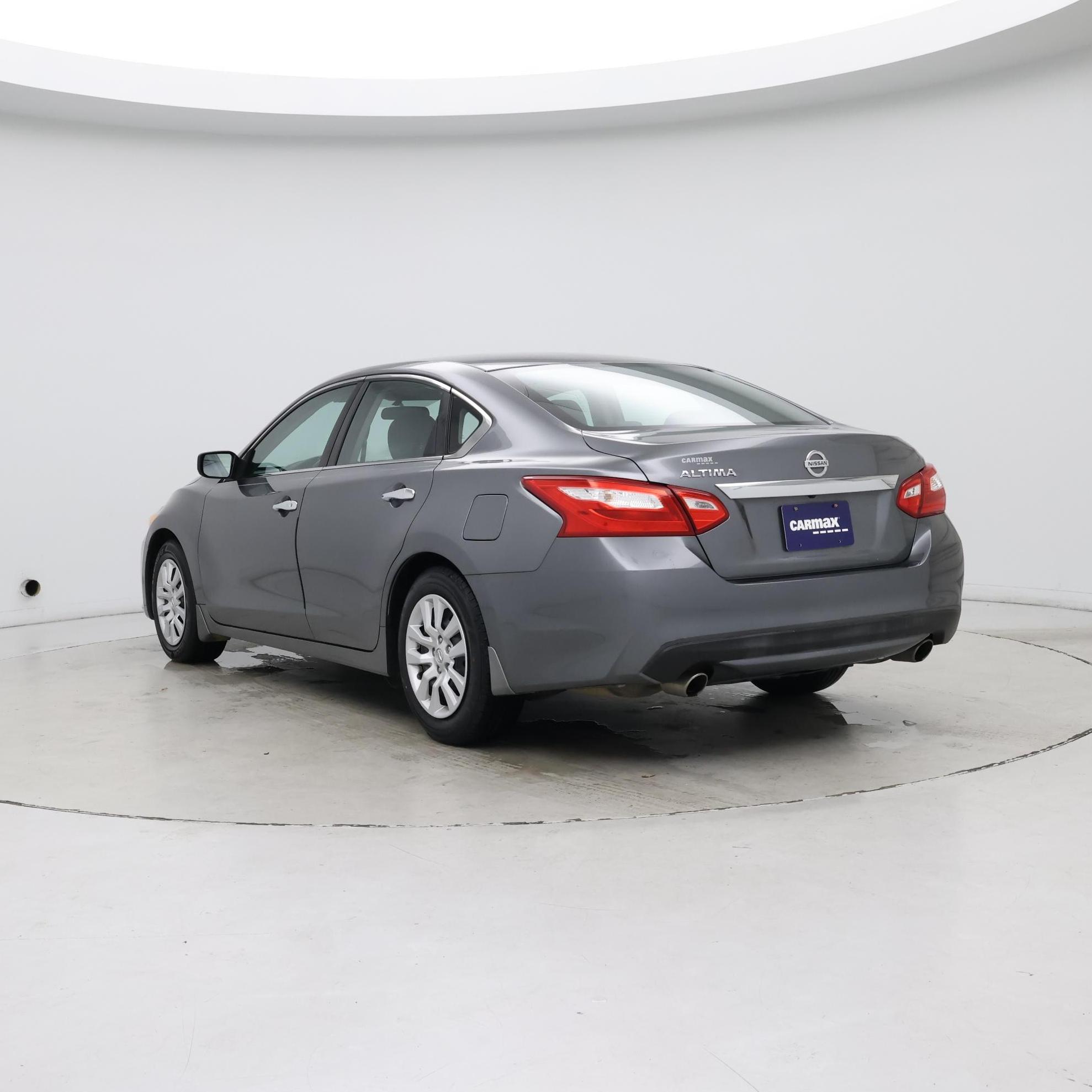 Thumbnail: 2016 Nissan Altima - 2