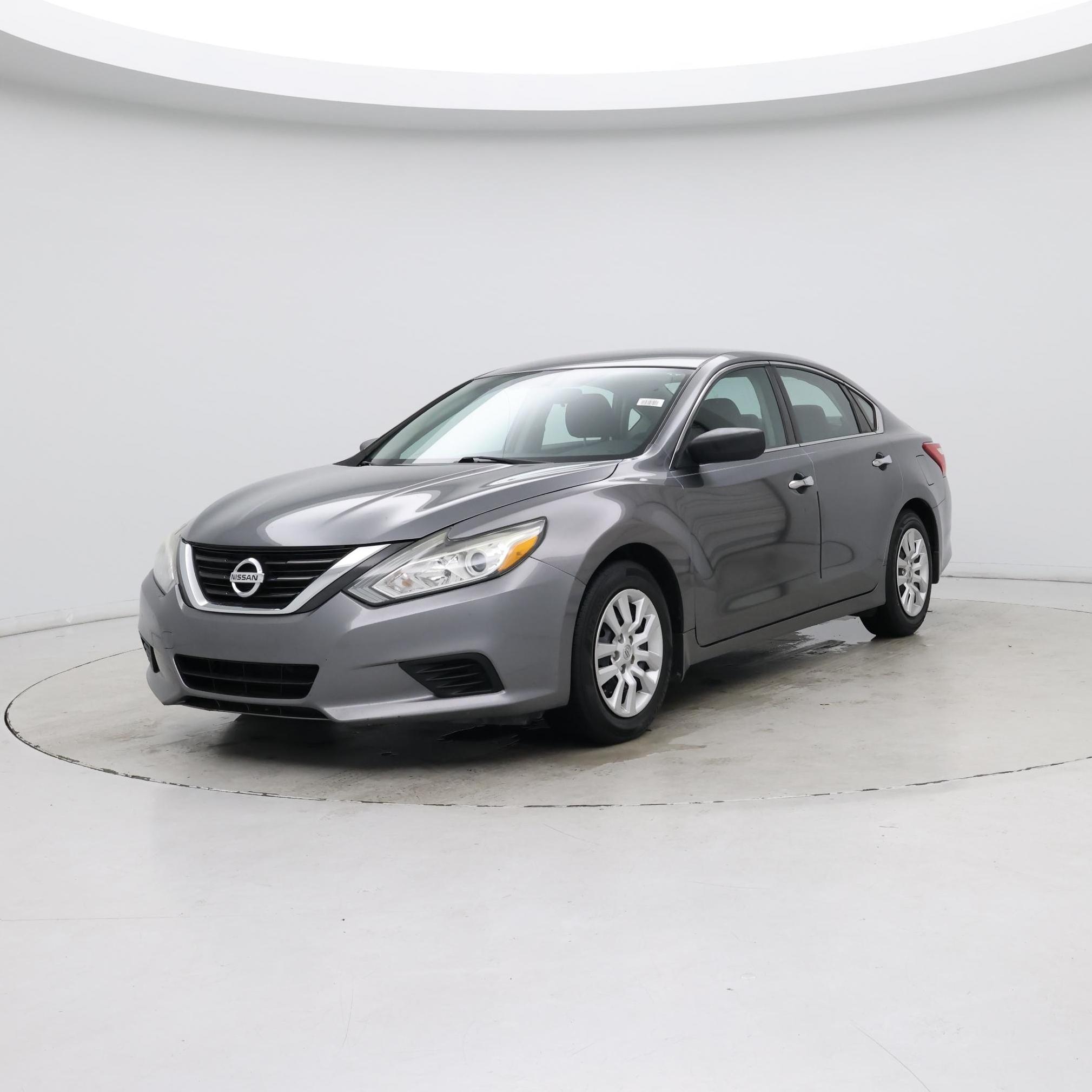 Thumbnail: 2016 Nissan Altima - 4