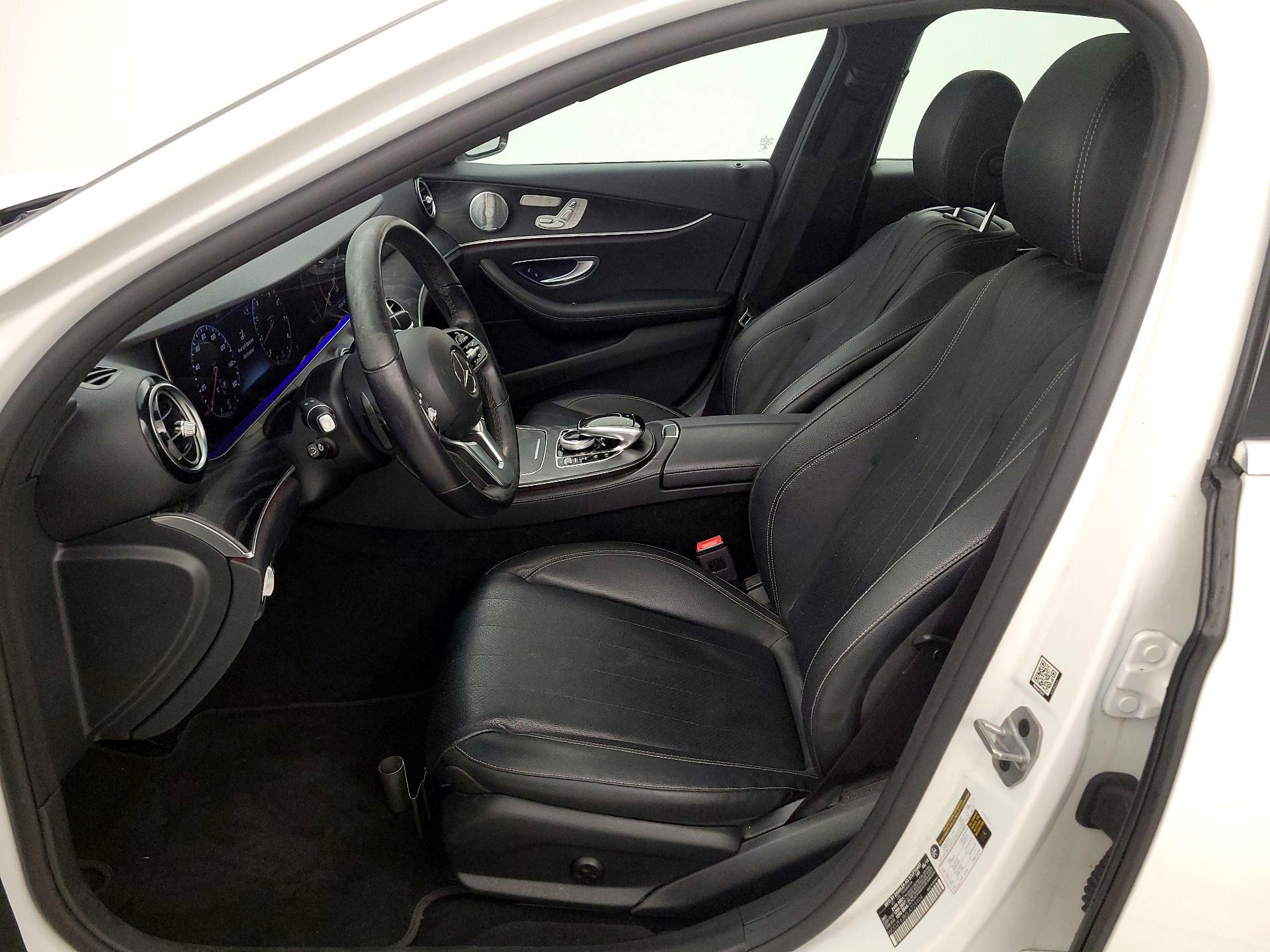 Thumbnail: 2020 Mercedes-Benz E-Class - 11