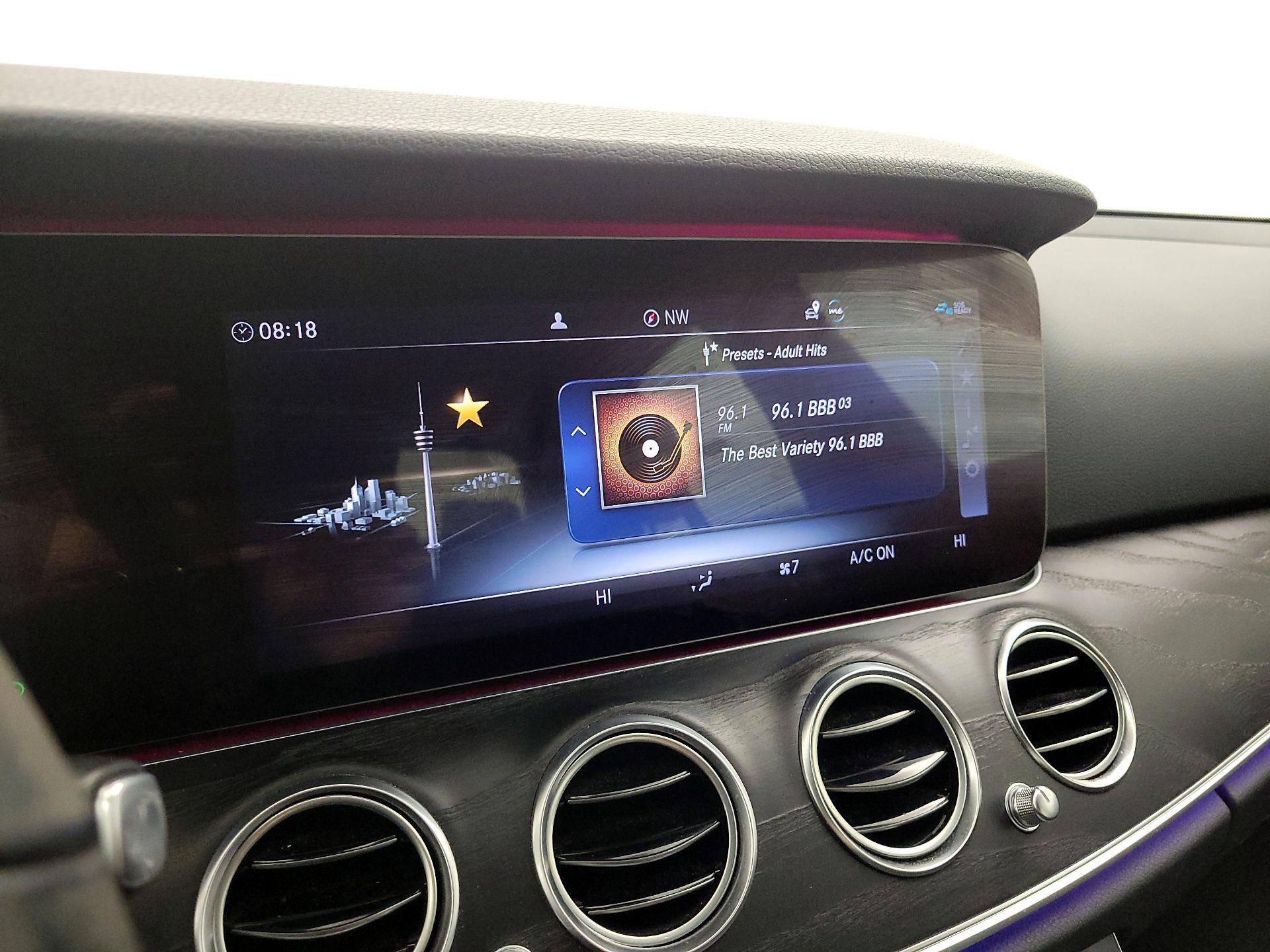 Thumbnail: 2020 Mercedes-Benz E-Class - 16