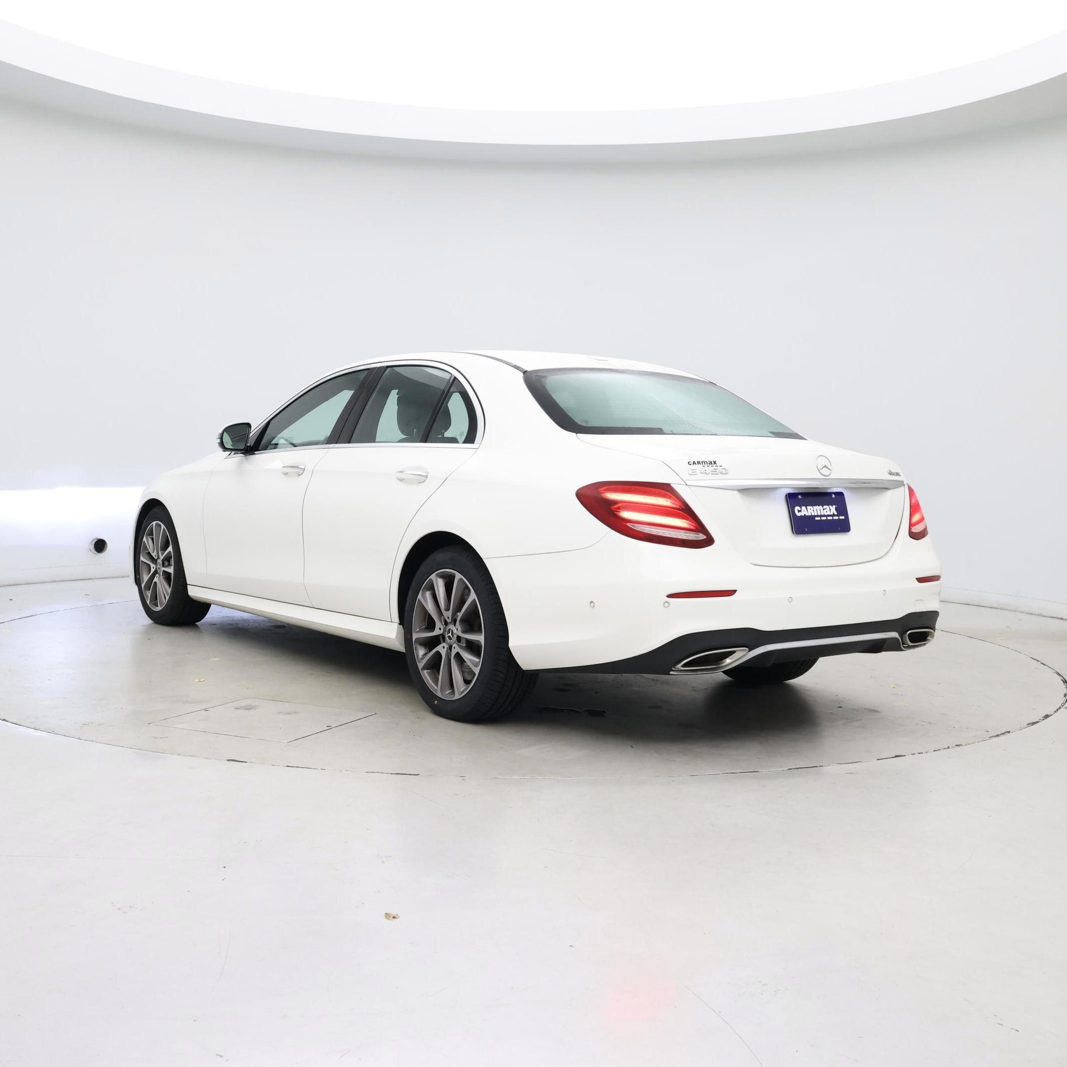 Thumbnail: 2020 Mercedes-Benz E-Class - 2