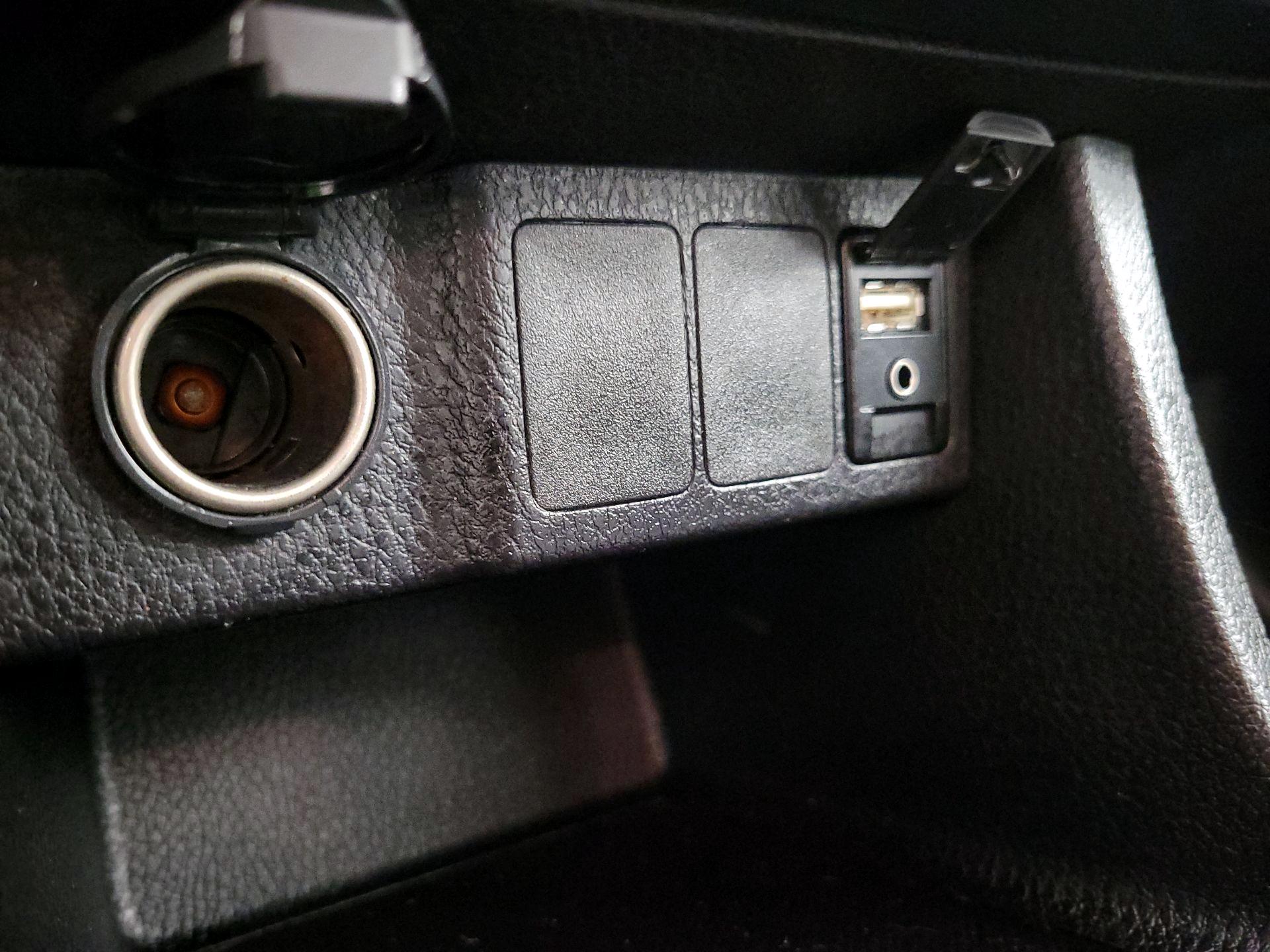 Thumbnail: 2019 Toyota Corolla - 18