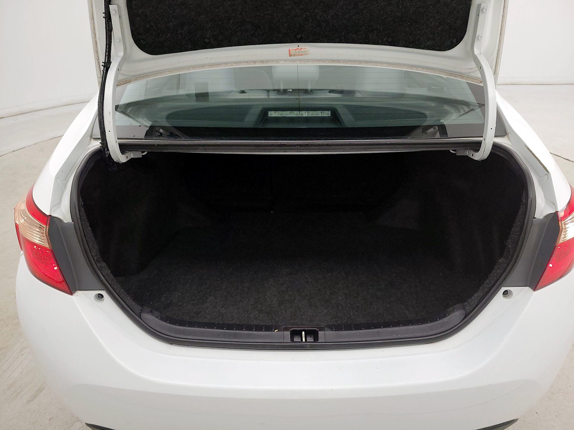 Thumbnail: 2019 Toyota Corolla - 20