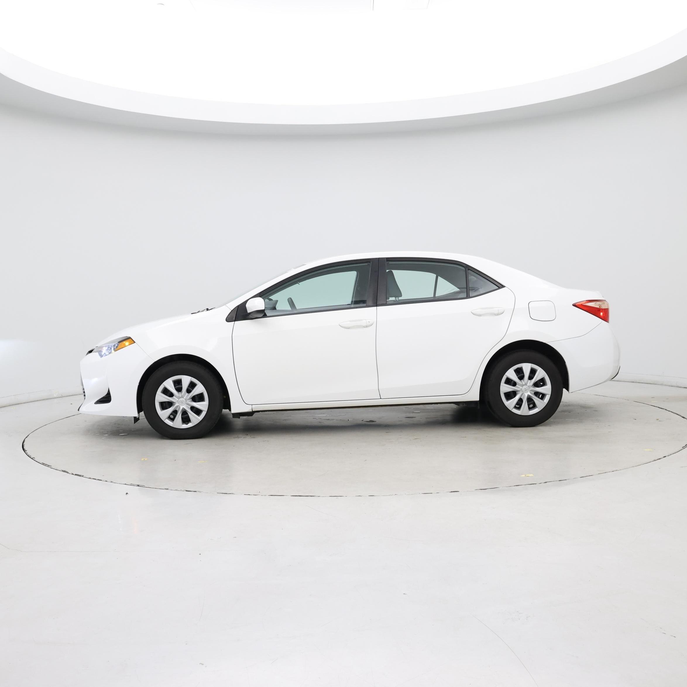 Thumbnail: 2019 Toyota Corolla - 3