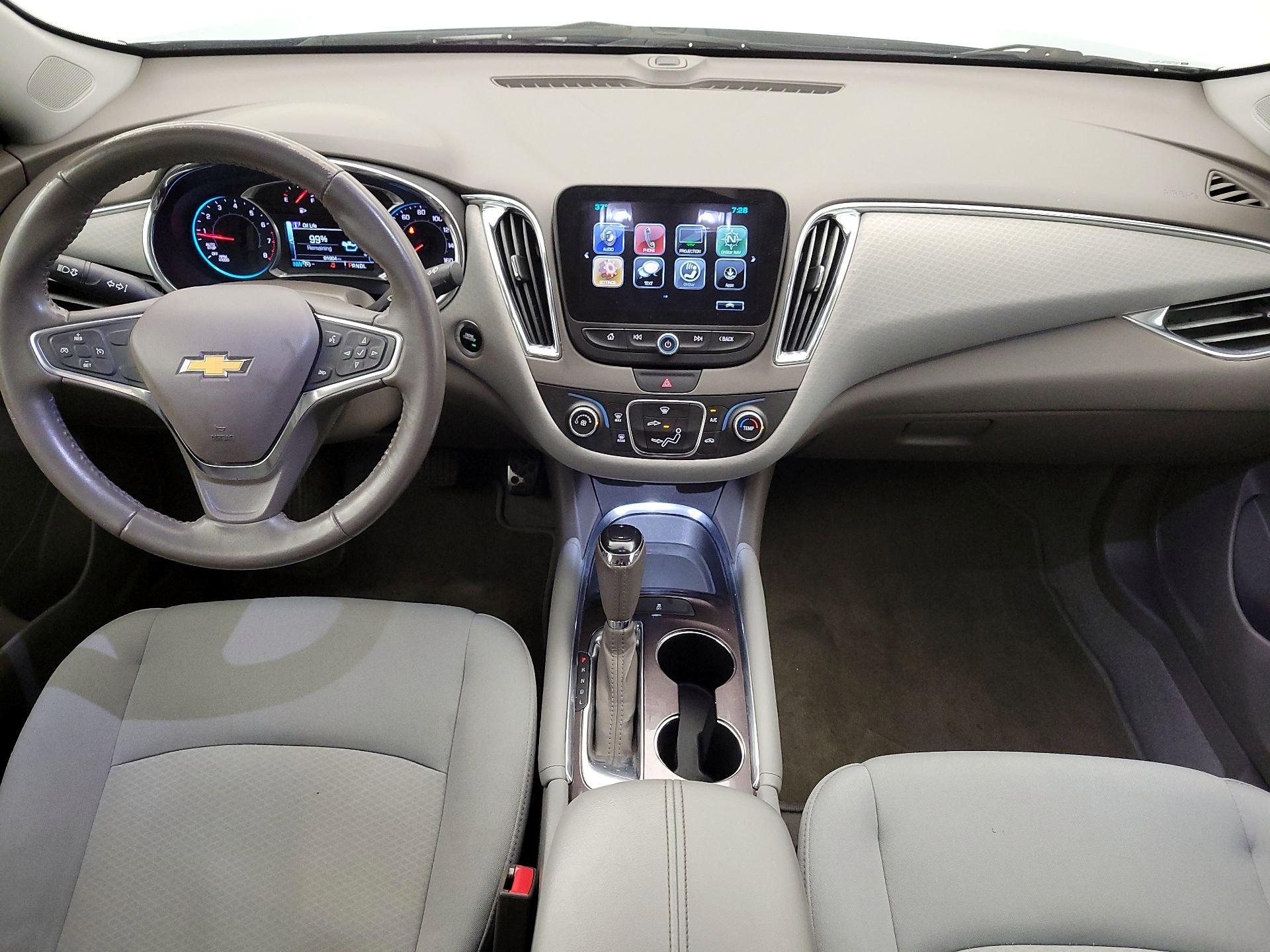 Thumbnail: 2018 Chevrolet Malibu - 9