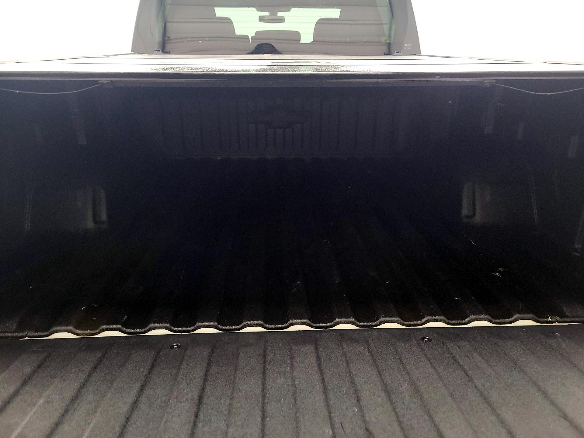 Thumbnail: 2020 Chevrolet Silverado 1500 - 20