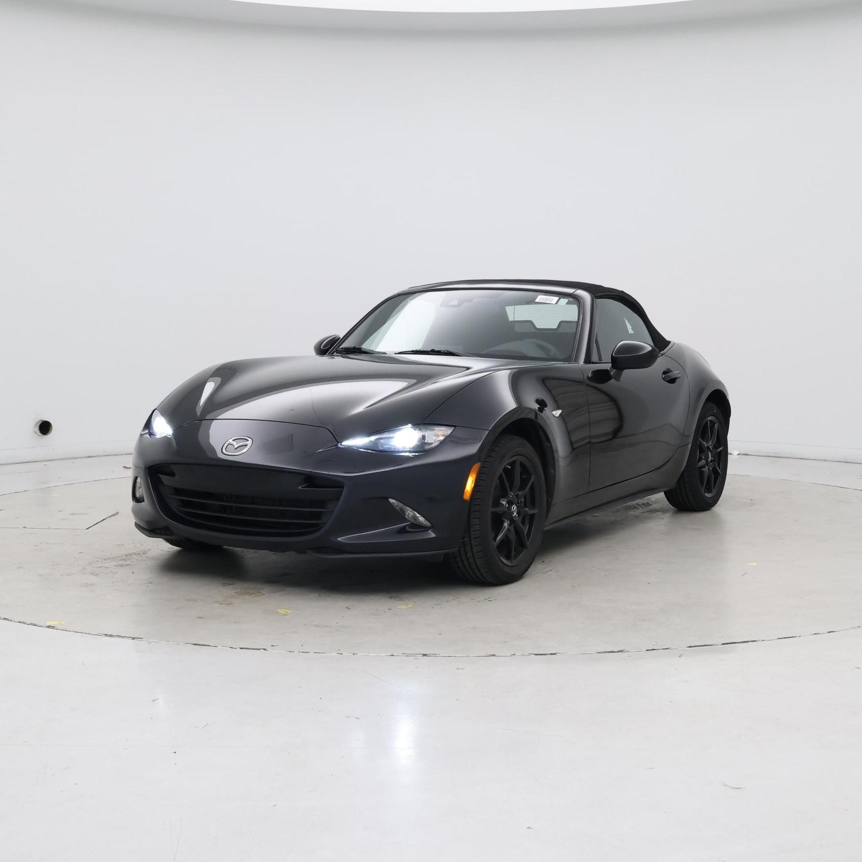 Thumbnail: 2020 Mazda MX-5 Miata - 4
