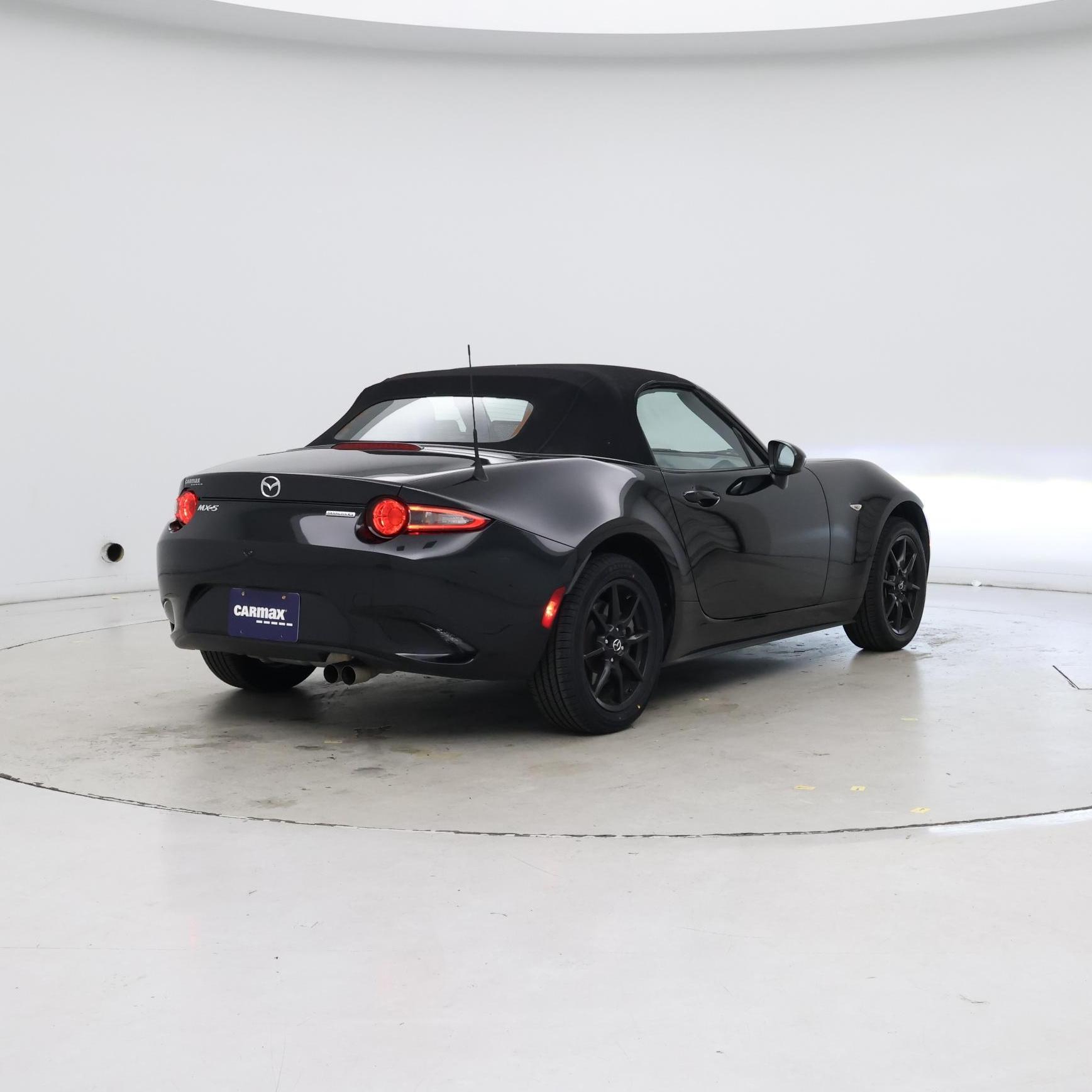 Thumbnail: 2020 Mazda MX-5 Miata - 8