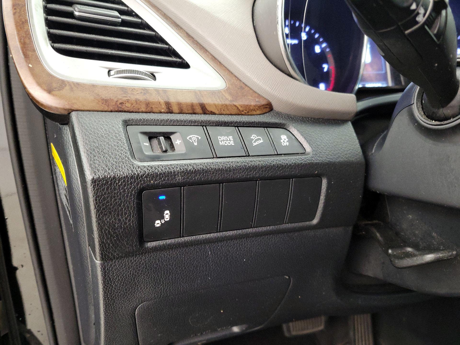 Thumbnail: 2017 Hyundai Santa Fe - 13