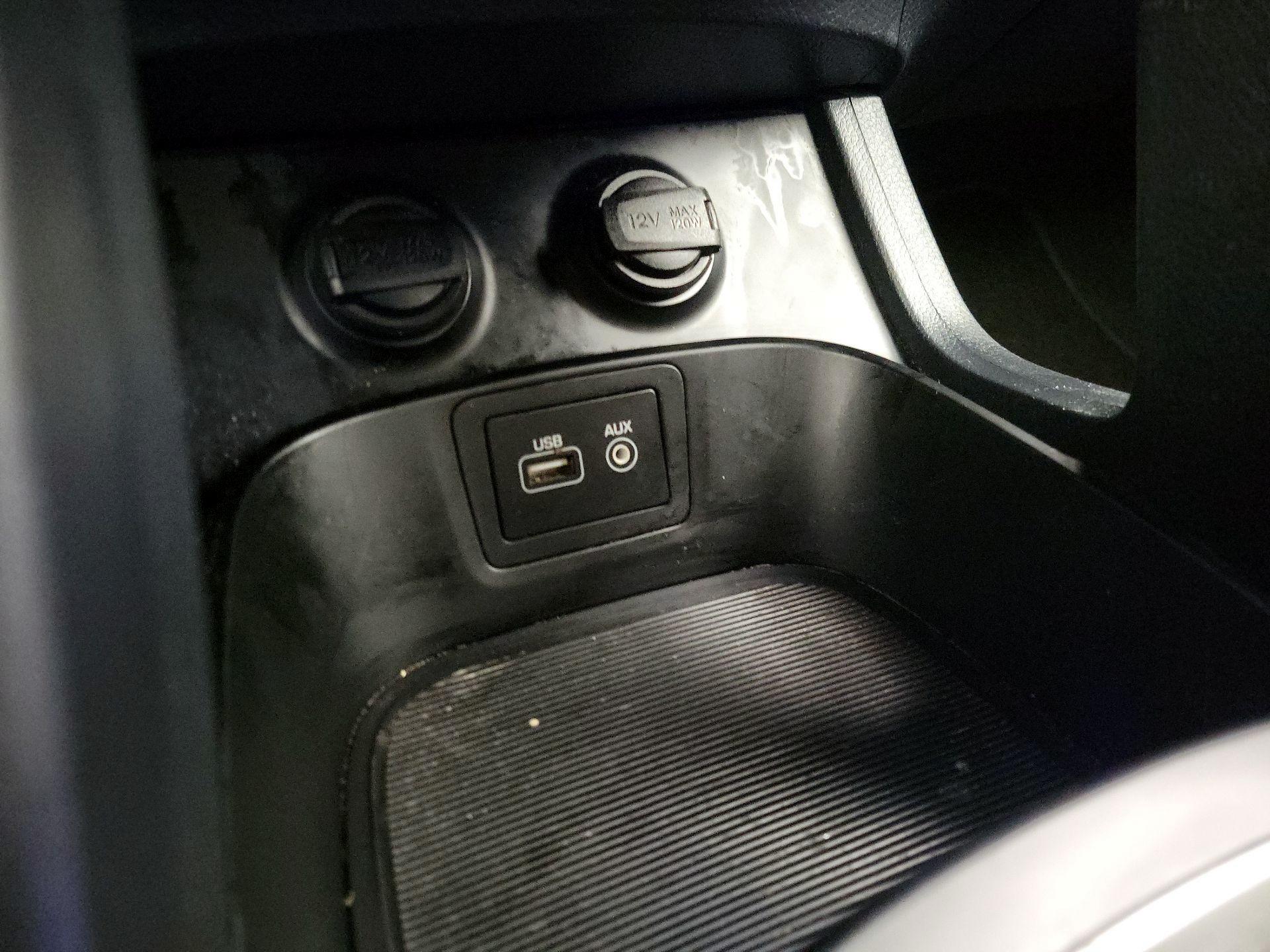 Thumbnail: 2017 Hyundai Santa Fe - 18