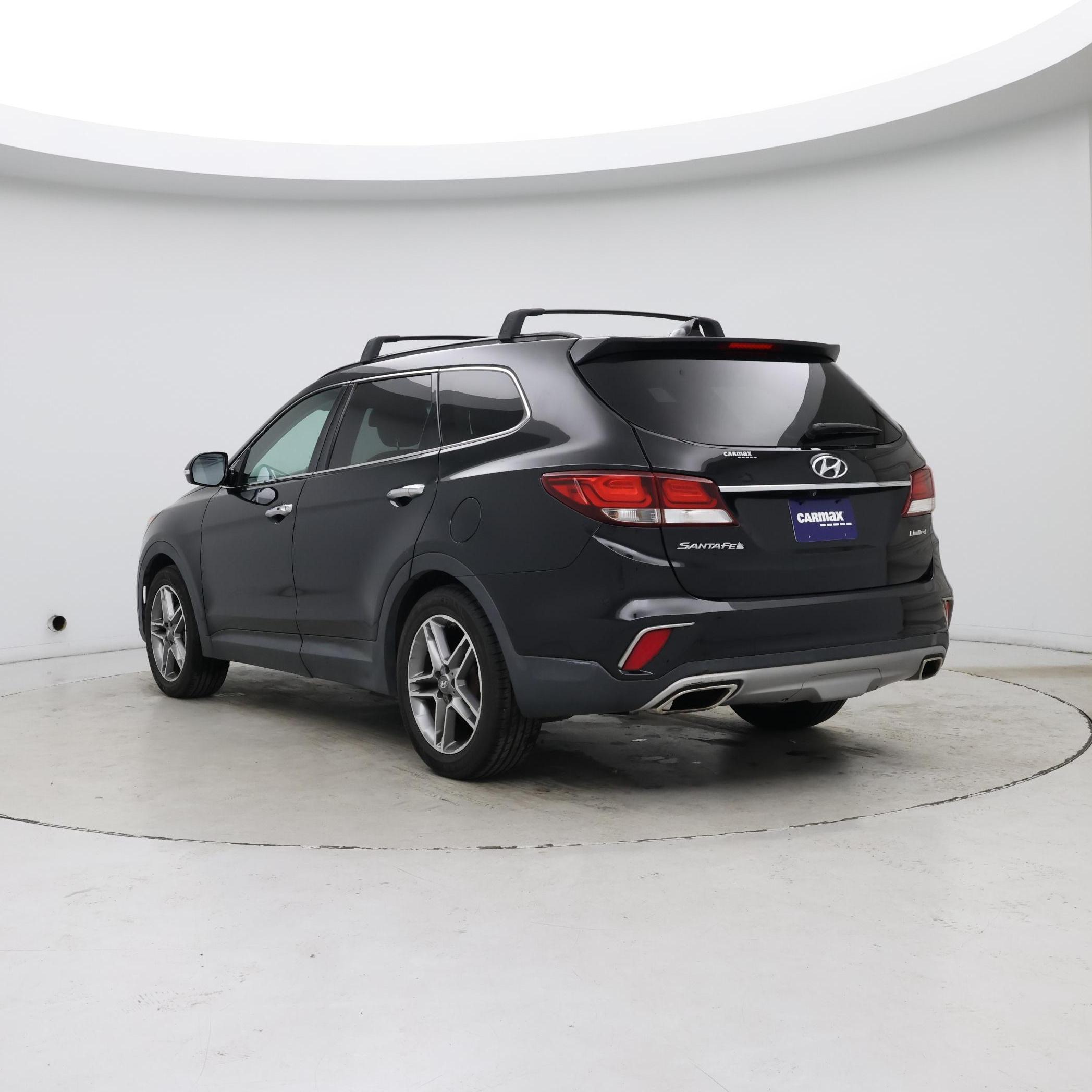 Thumbnail: 2017 Hyundai Santa Fe - 2