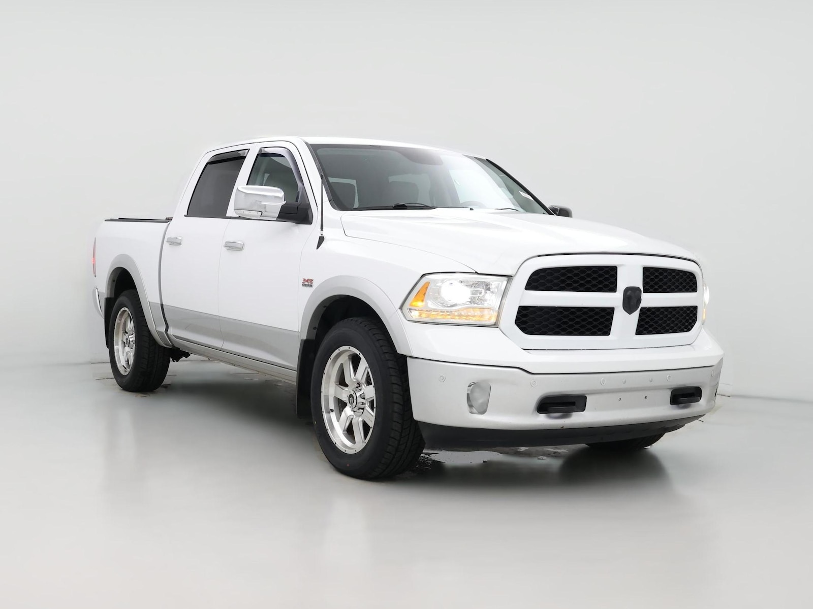 2015 RAM Ram 1500 Pickup Laramie