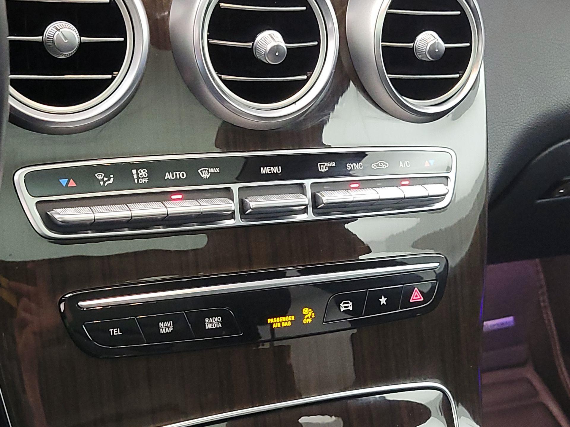 Thumbnail: 2021 Mercedes-Benz GLC - 16